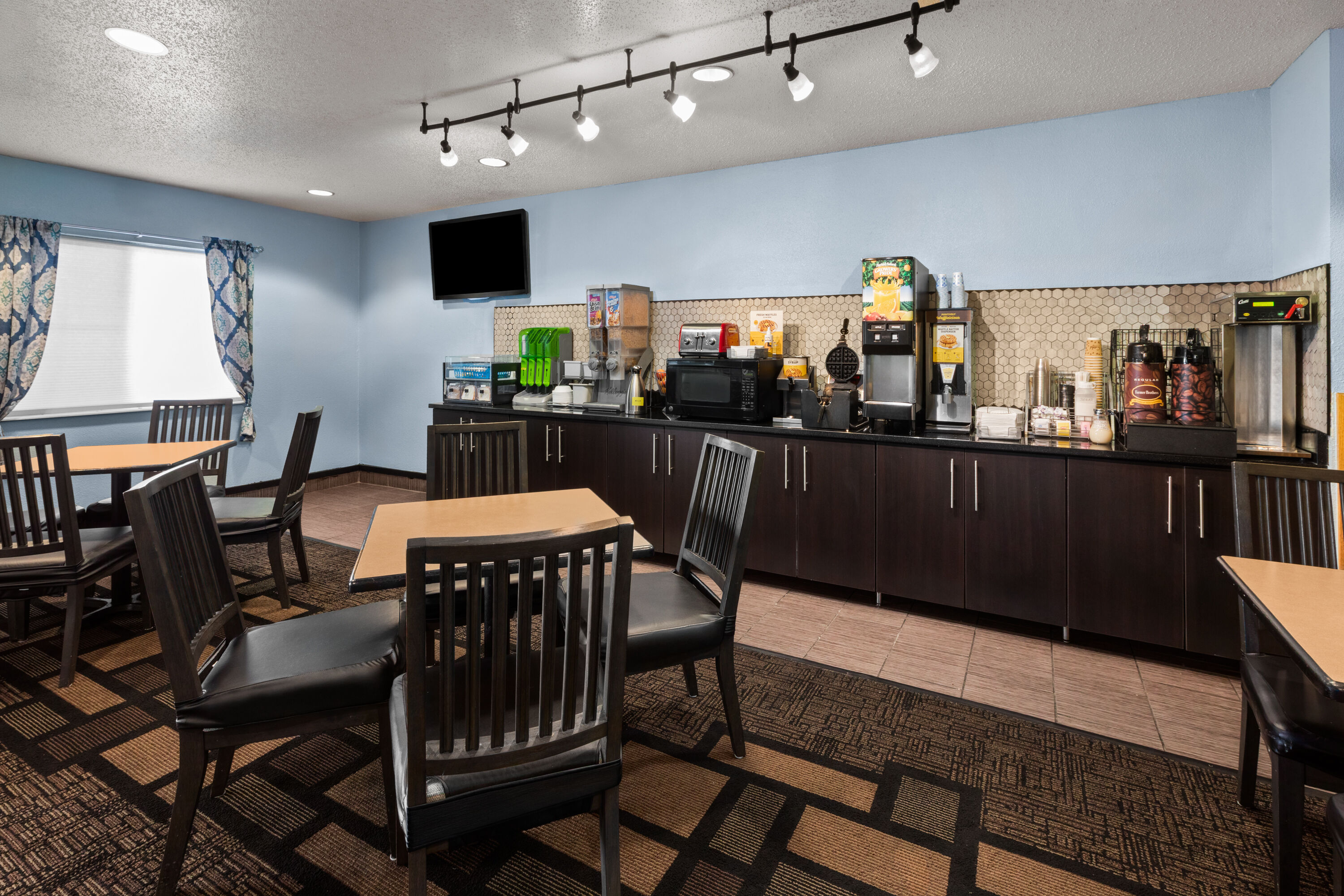 Free breakfast at Super 8 by Wyndham Medina in Medina, Ohio