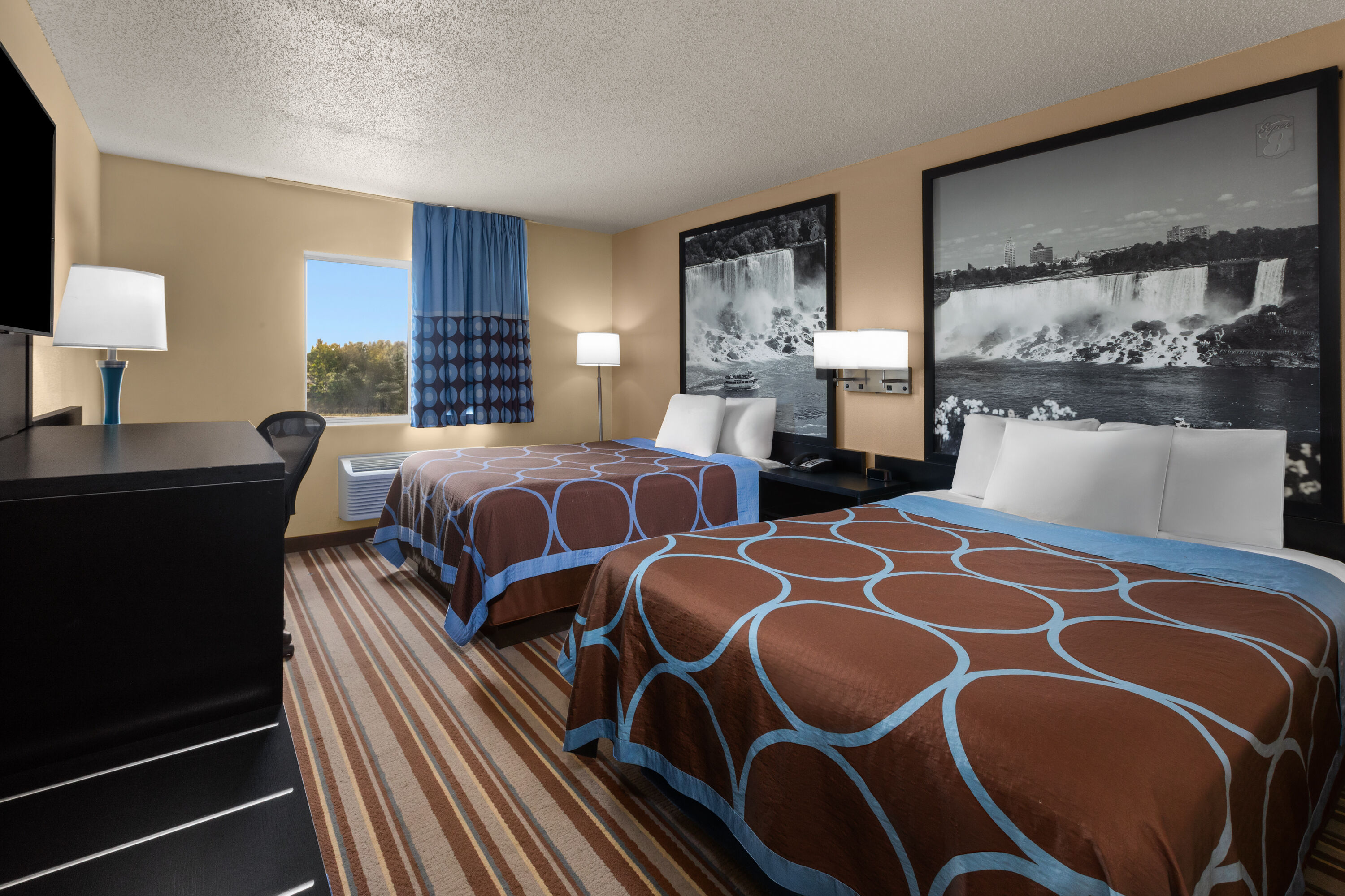 Guest room at the Super 8 by Wyndham Medina in Medina, Ohio