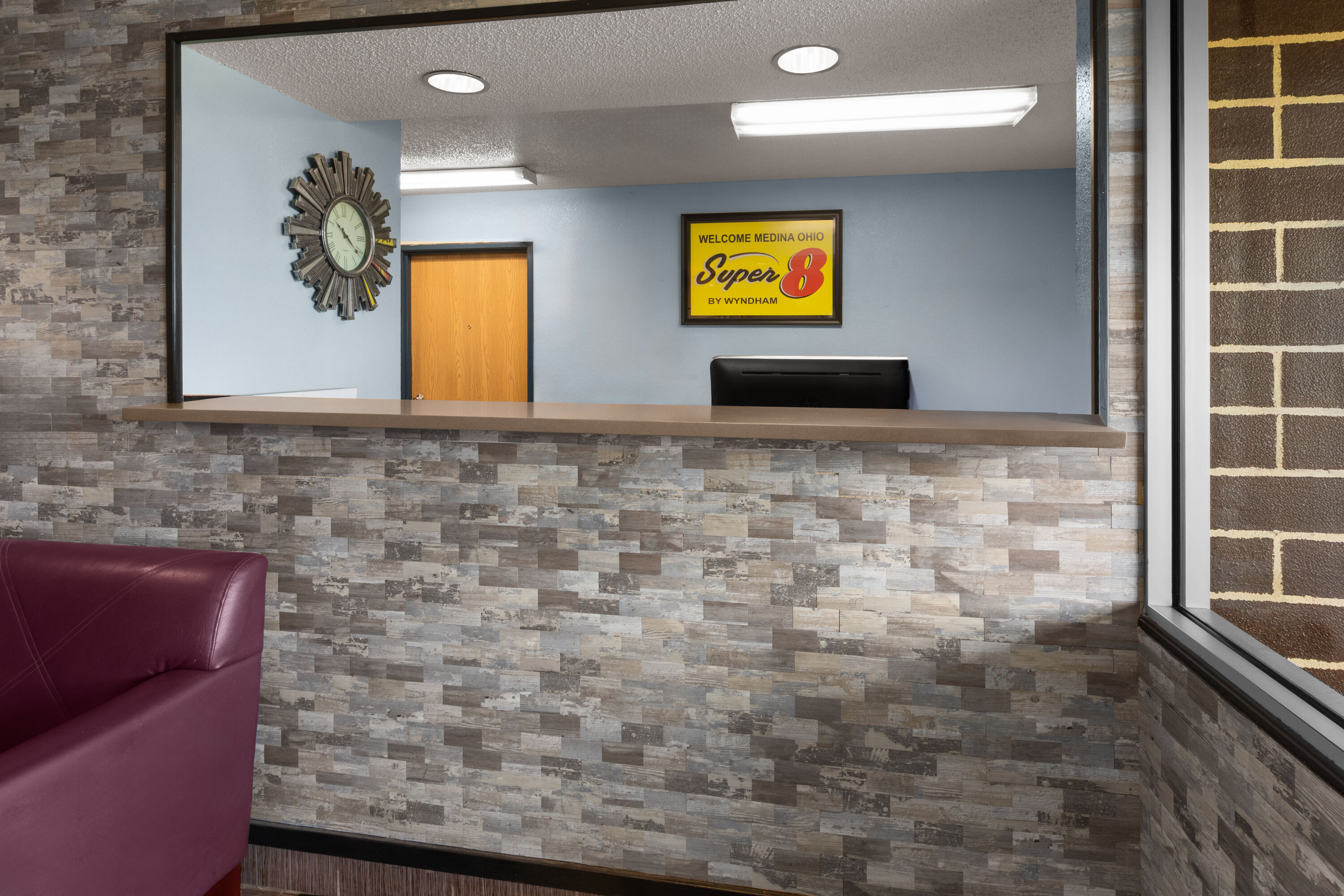 Super 8 by Wyndham Medina reception in Medina, Ohio