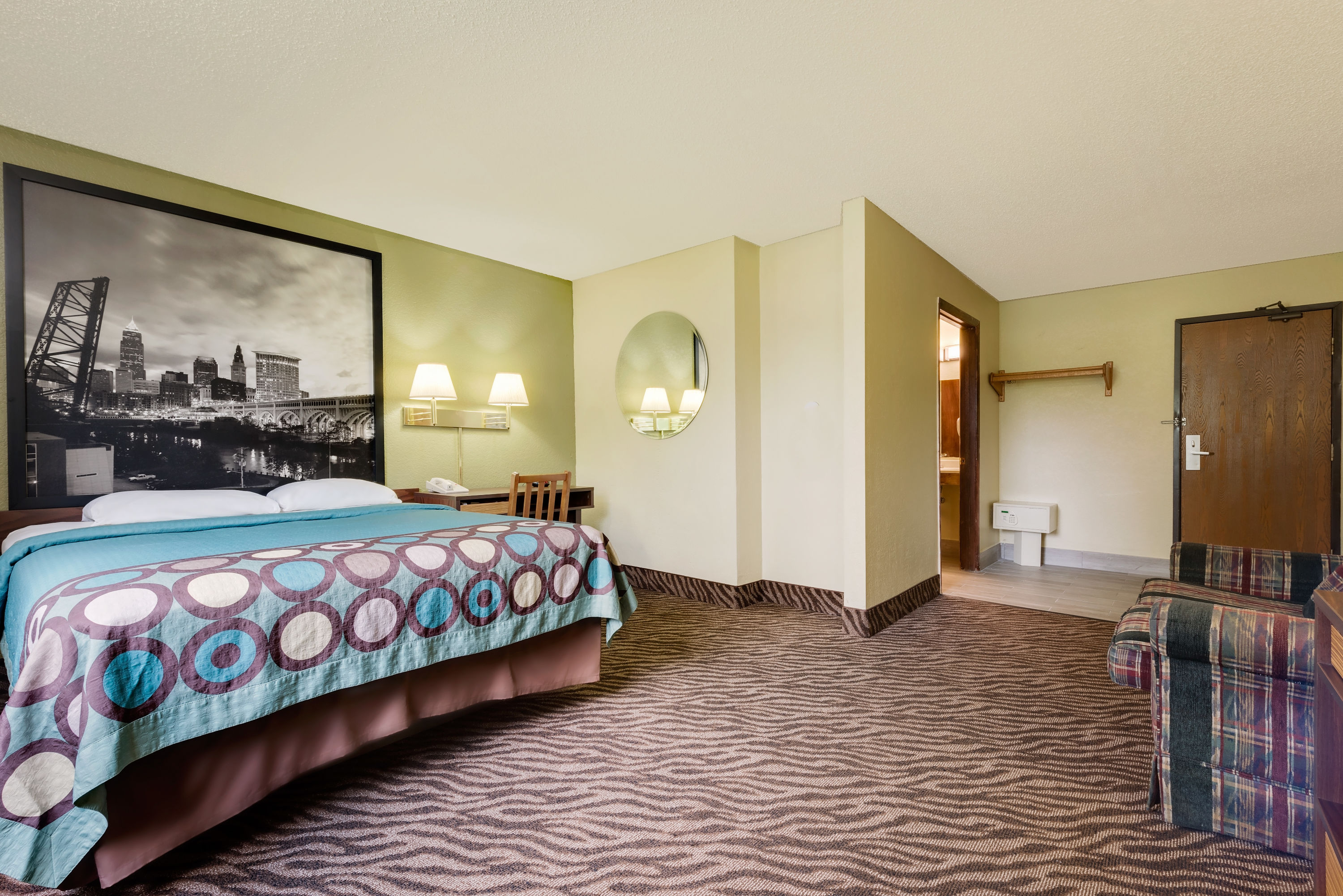 Super 8 By Wyndham Mentor Cleveland Area Mentor Oh Hotels