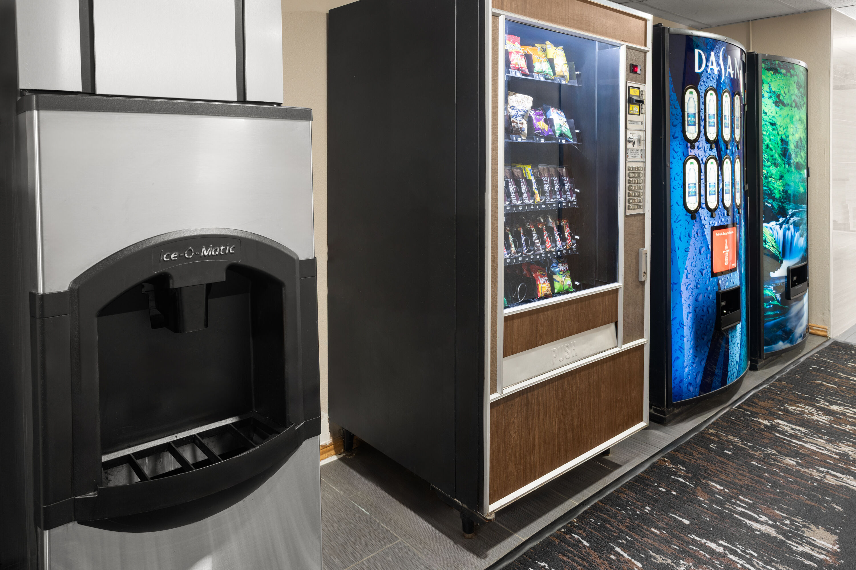 Property amenity at Super 8 by Wyndham Mentor/Cleveland Area in Mentor, Ohio