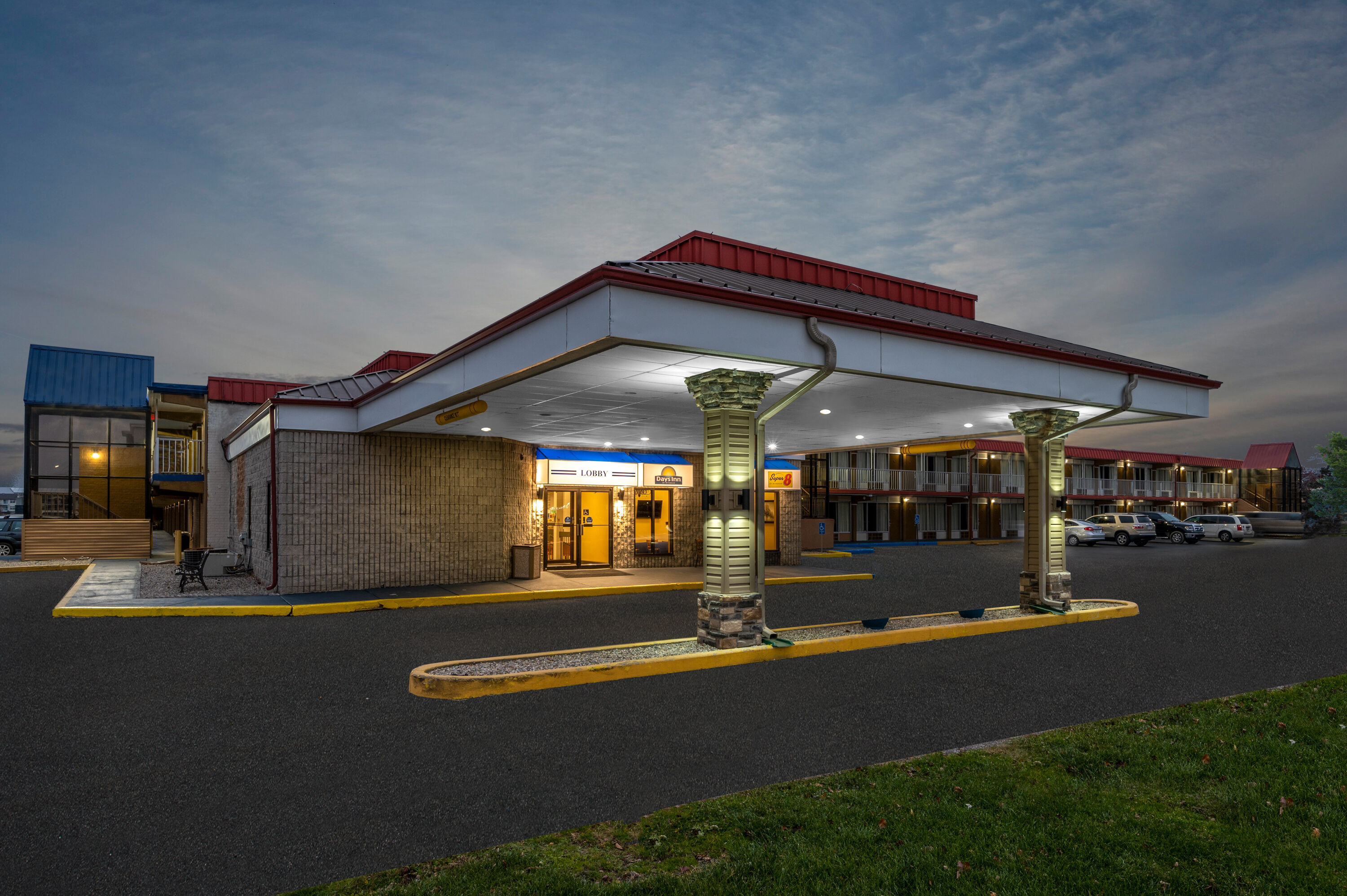 Exterior Dusk Image of Super 8 by Wyndham Perrysburg/Toledo hotel in Perrysburg, Ohio
