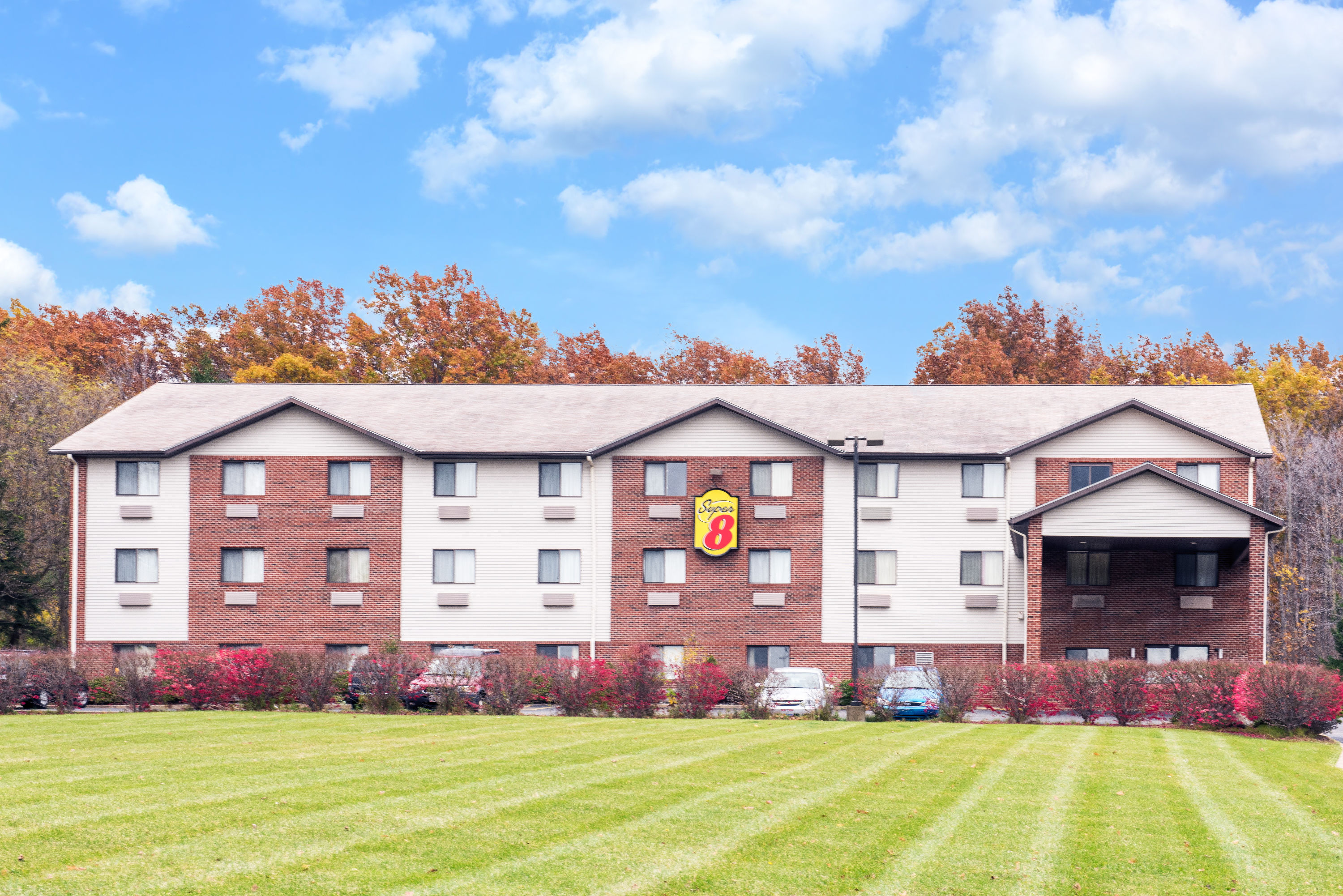 Super 8 by Wyndham Richfield/Cleveland | Richfield, OH Hotels