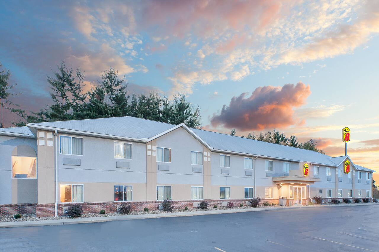 Hotels In Wooster Ohio Days Inn Super 8 By Wyndham Seville