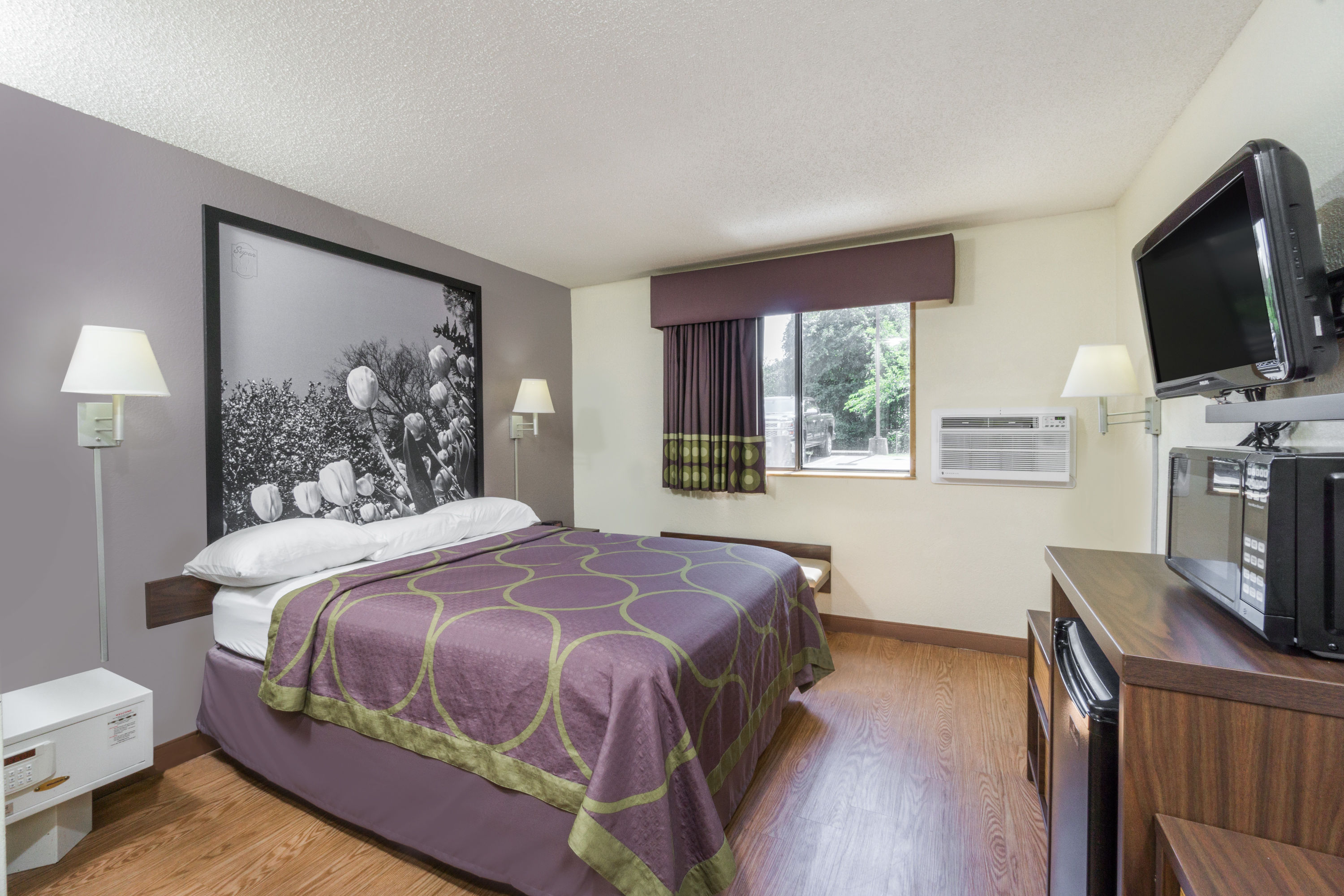 Super 8 By Wyndham Zanesville Zanesville Oh Hotels