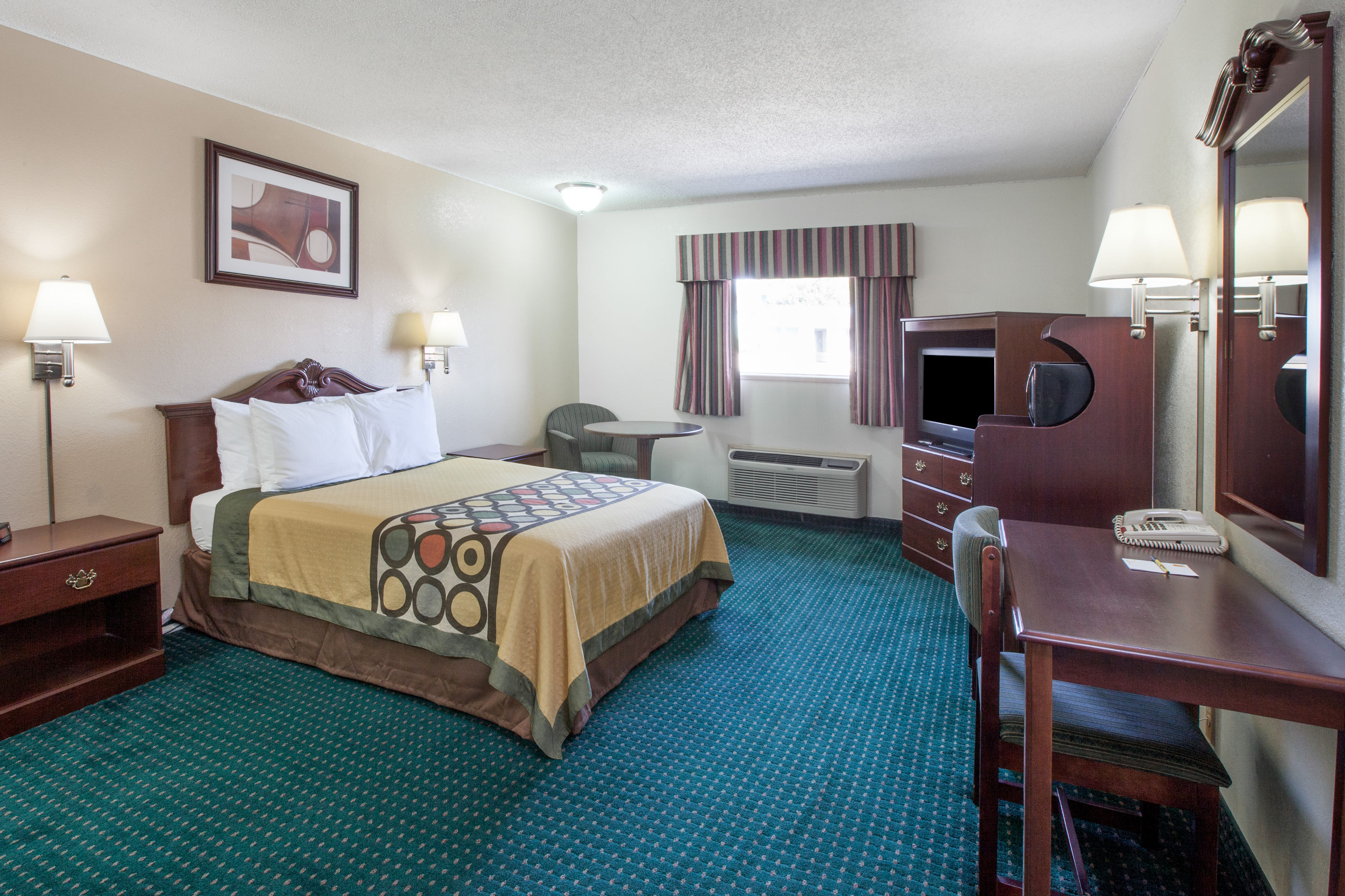 Super 8 by Wyndham Clinton Clinton OK Hotels