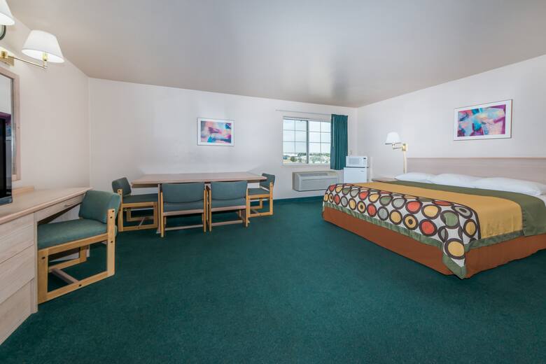 Guest room at the Super 8 Guymon in Guymon, Oklahoma
