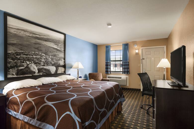 Guest room at the Super 8 Henryetta in Henryetta, Oklahoma