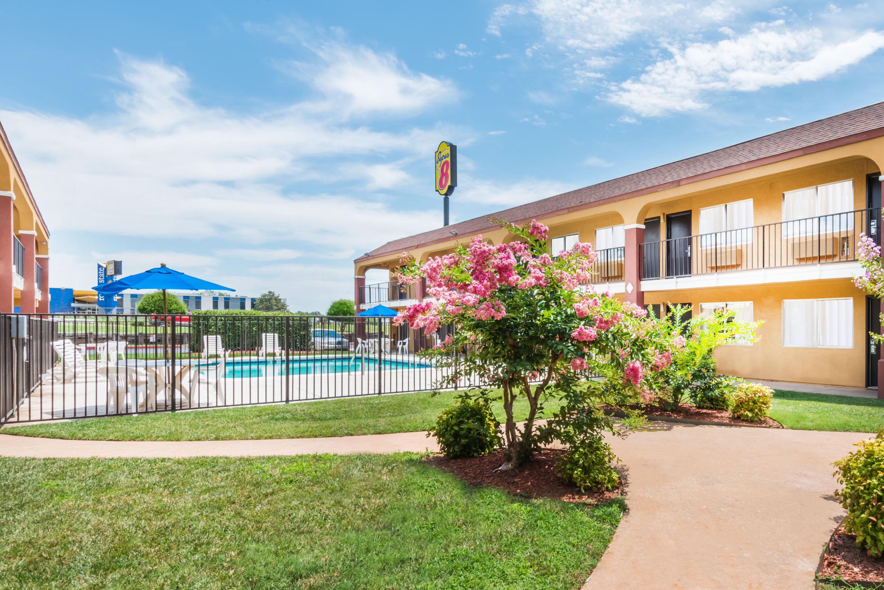 Super 8 By Wyndham Midwest City Ok Midwest City Ok Hotels