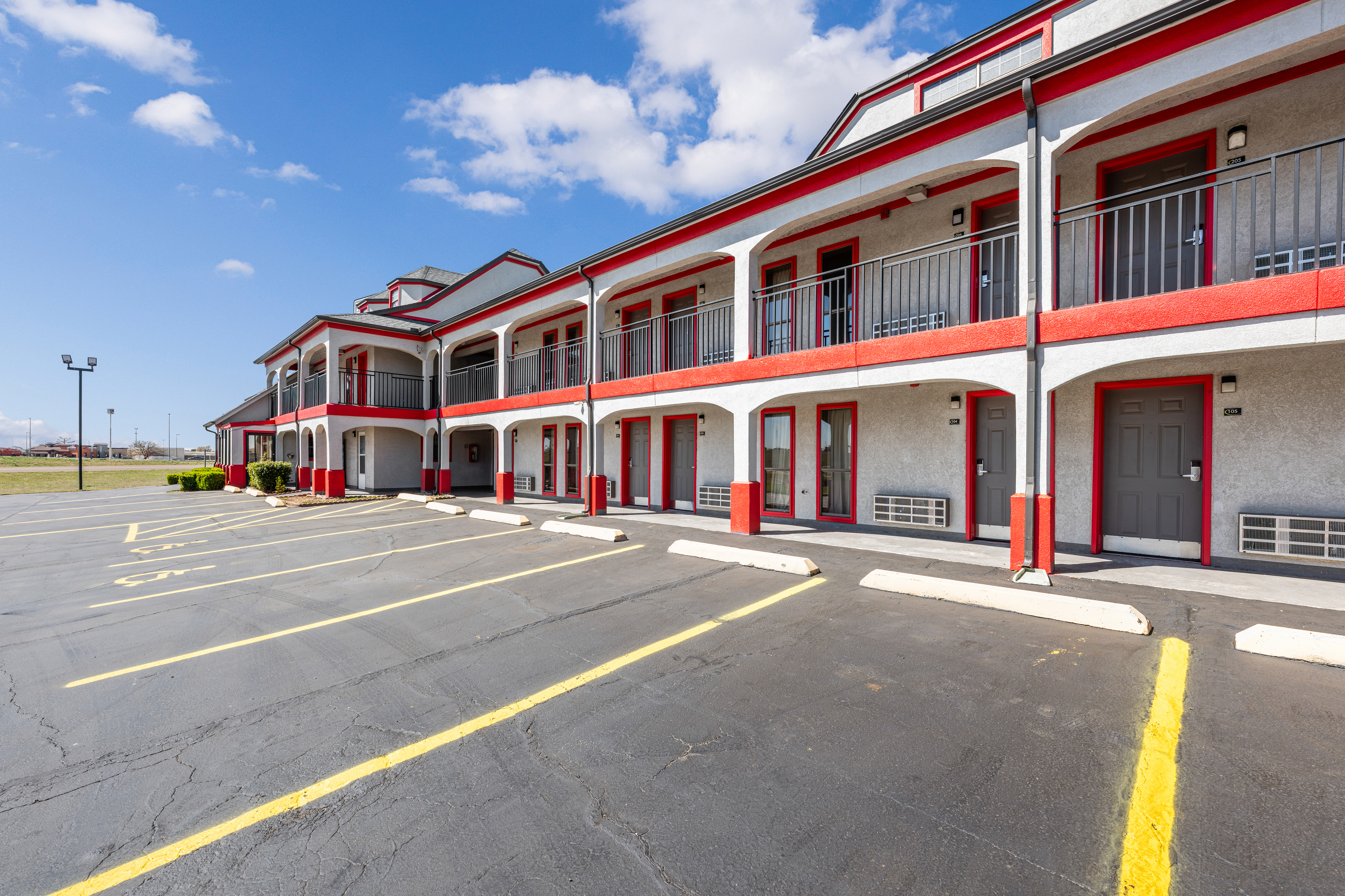 Exterior of Super 8 by Wyndham Norman West hotel in Norman, Oklahoma