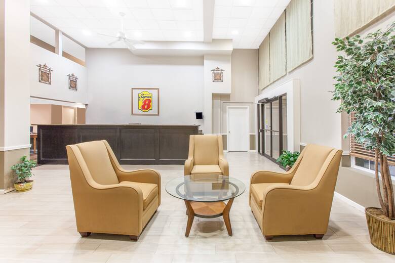 Super 8 Oklahoma City hotel lobby in Oklahoma City, Oklahoma