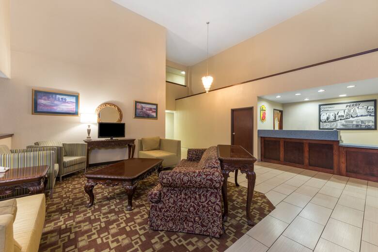 Super 8 Perry hotel lobby in Perry, Oklahoma