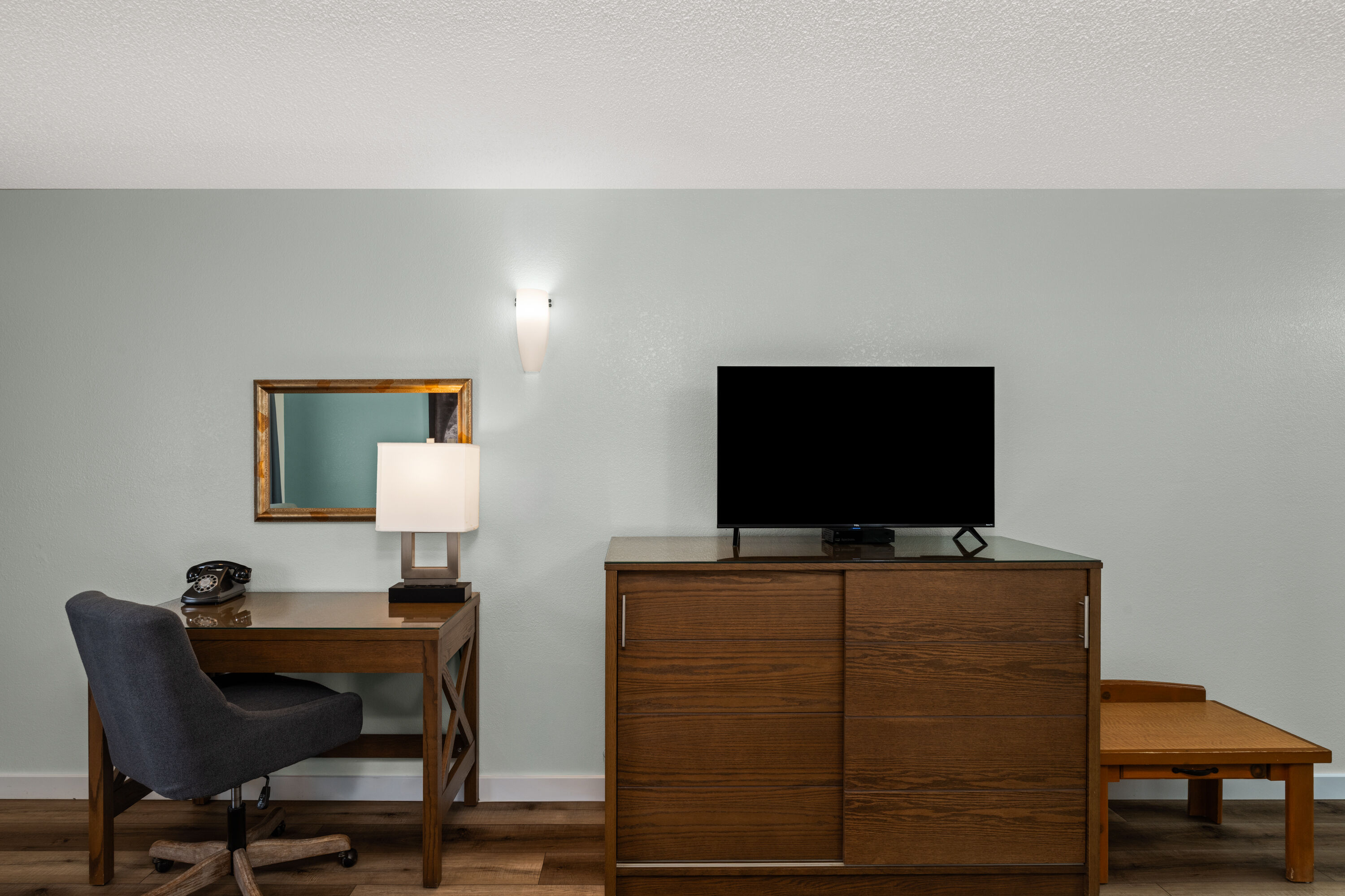 Guest room at the Super 8 by Wyndham Florence OR in Florence, Oregon