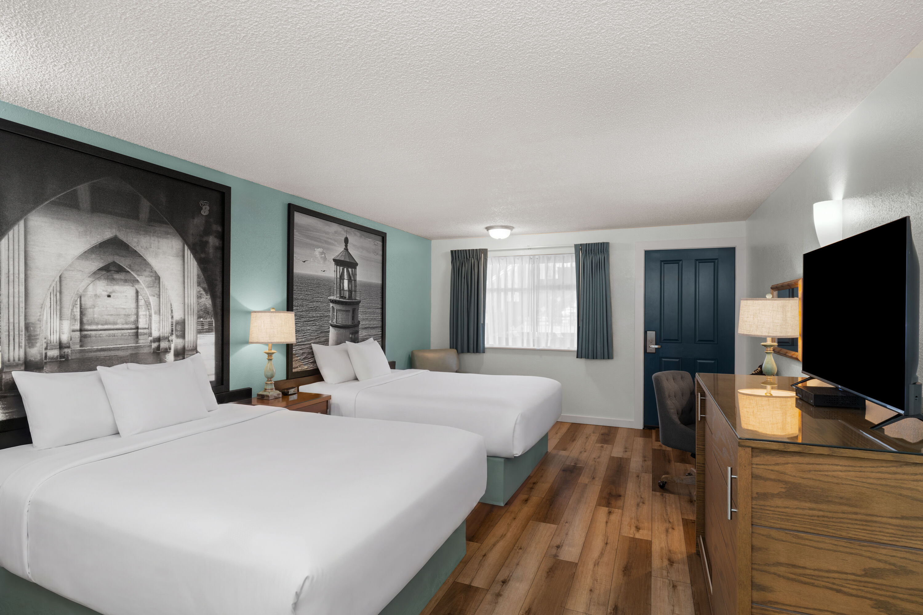 Guest room at the Super 8 by Wyndham Florence OR in Florence, Oregon