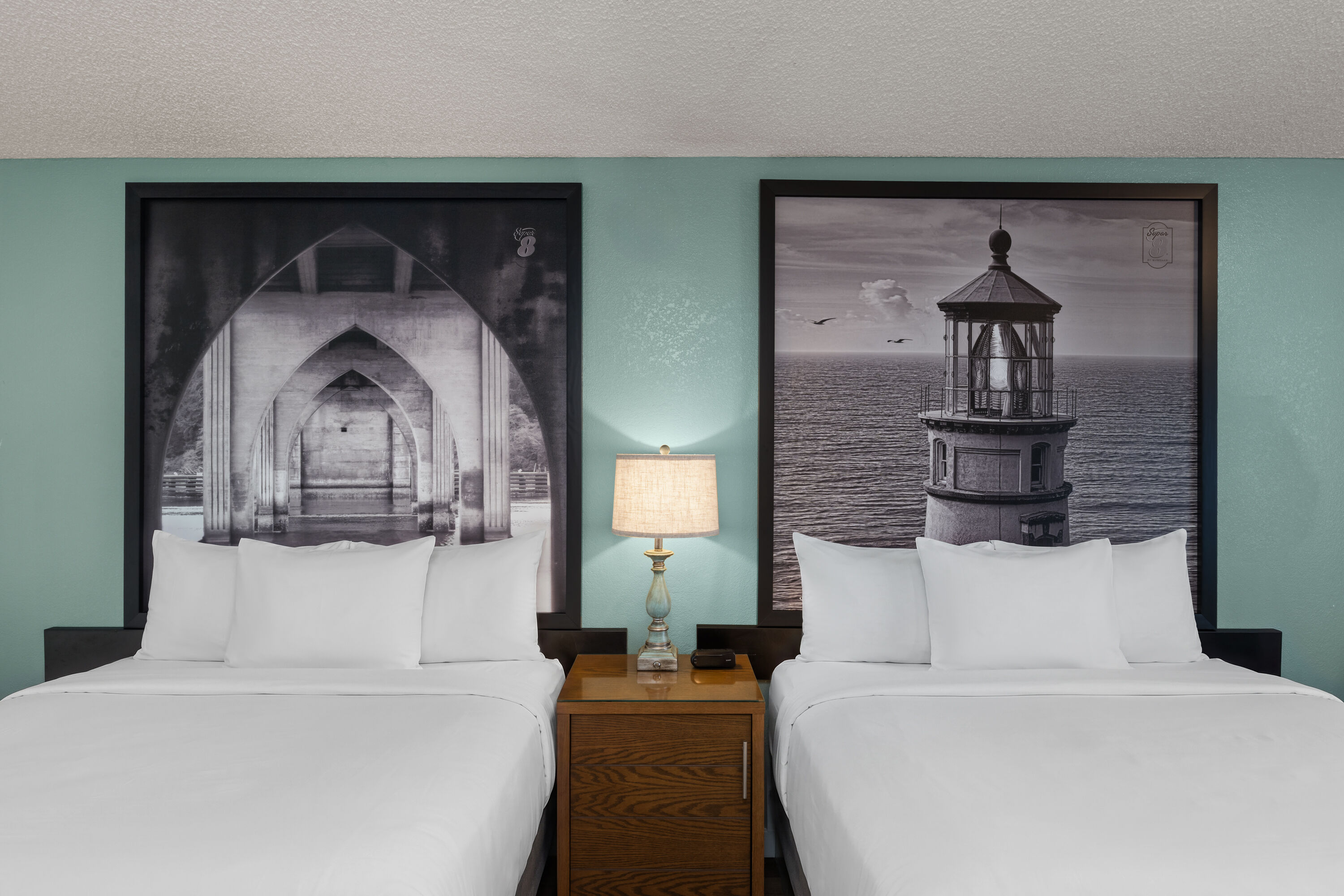 Guest room at the Super 8 by Wyndham Florence OR in Florence, Oregon