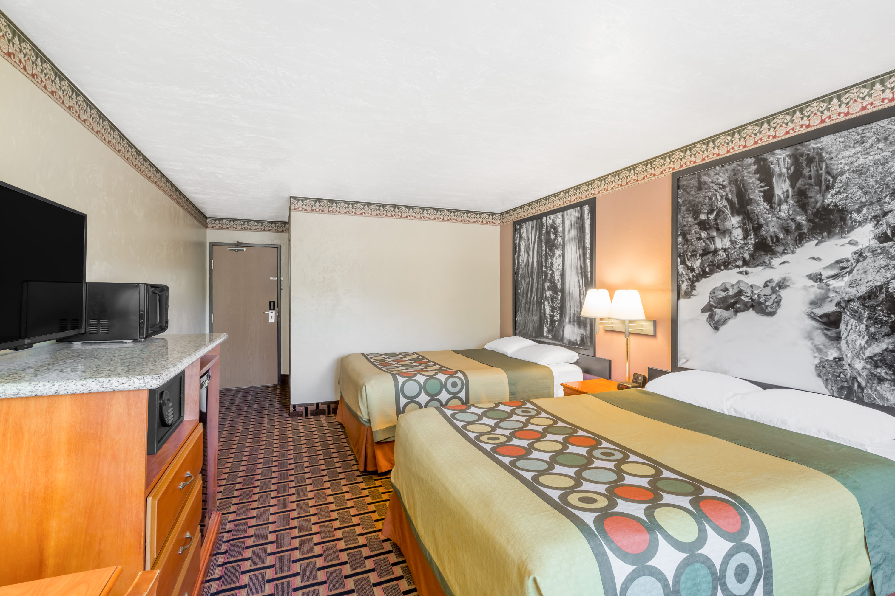 Super 8 By Wyndham Grants Pass Grants Pass Or Hotels