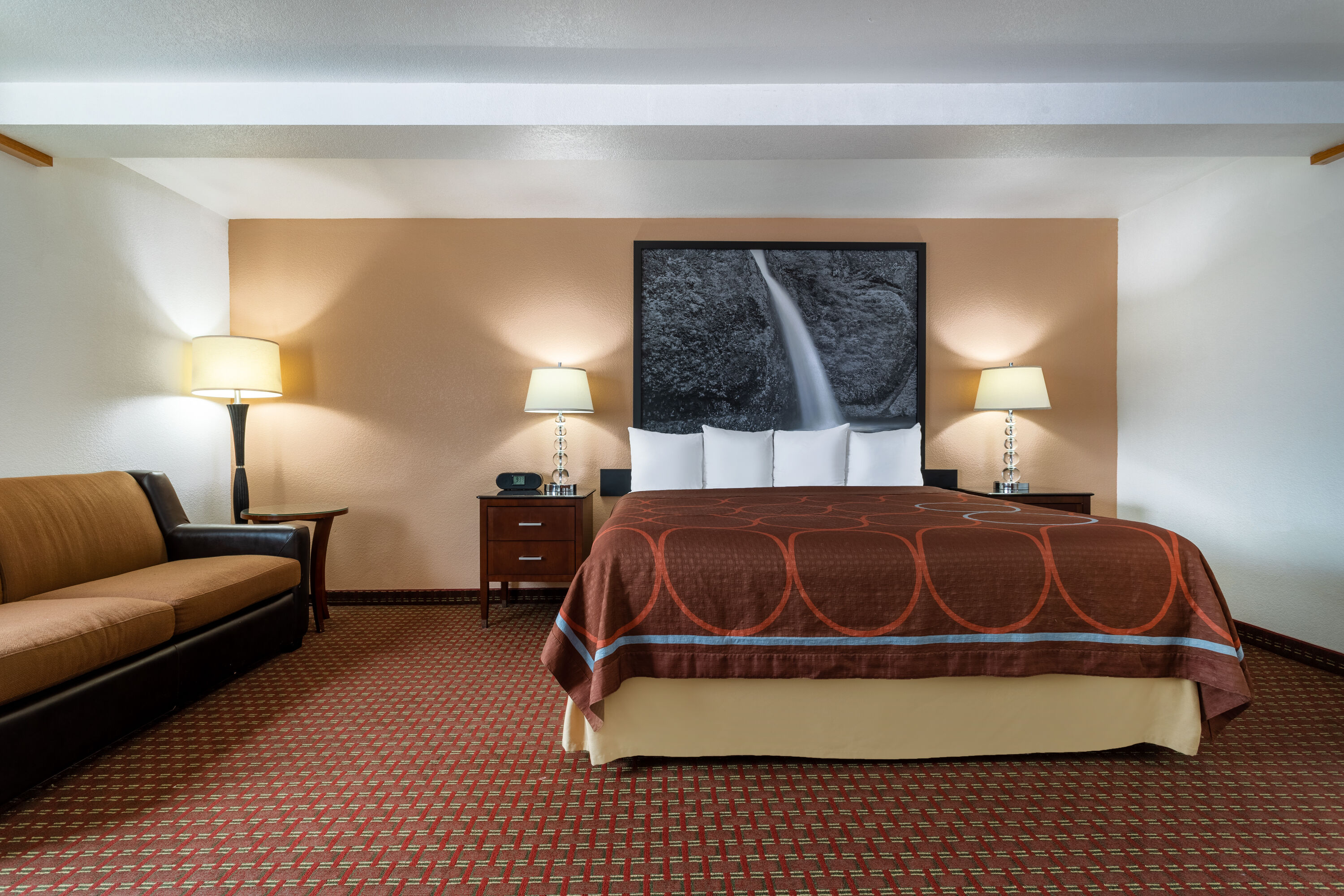 Super 8 by Wyndham The Dalles OR suite in The Dalles, Oregon