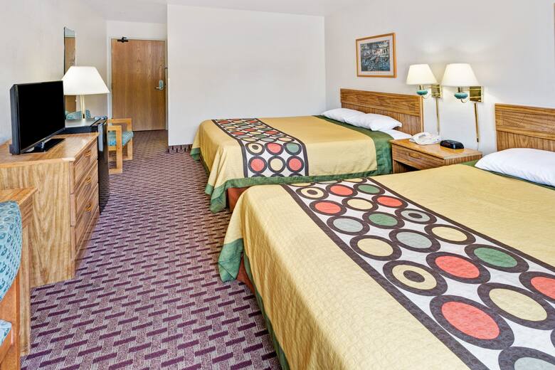 Guest room at the Super 8 Canonsburg/Pittsburgh Area in Canonsburg, Pennsylvania