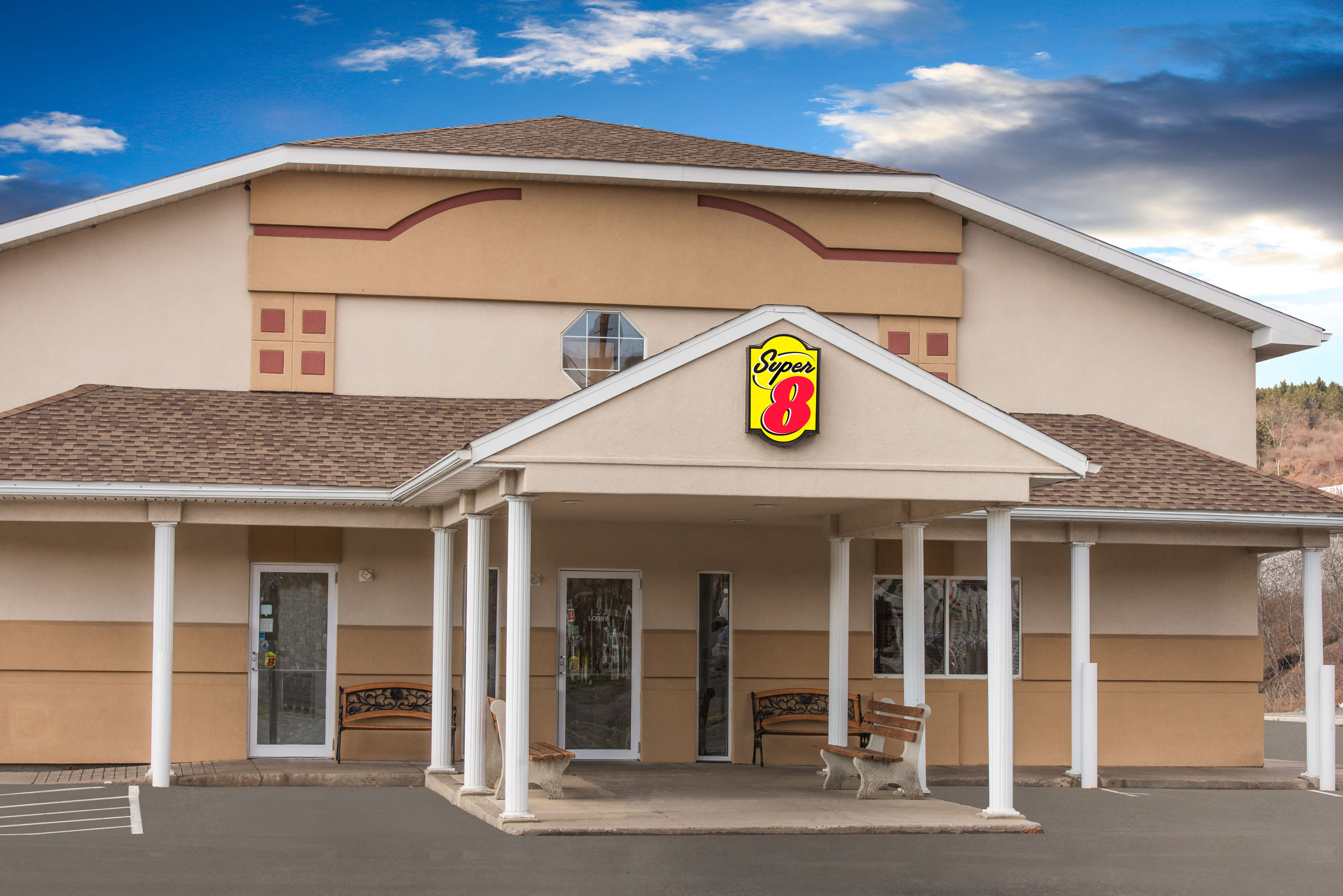 Exterior Day Image of Super 8 by Wyndham Clearfield hotel in Clearfield, Pennsylvania