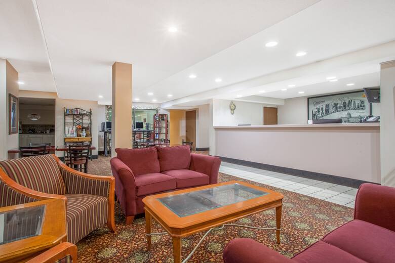 Super 8 Gettysburg hotel lobby in Gettysburg, Pennsylvania