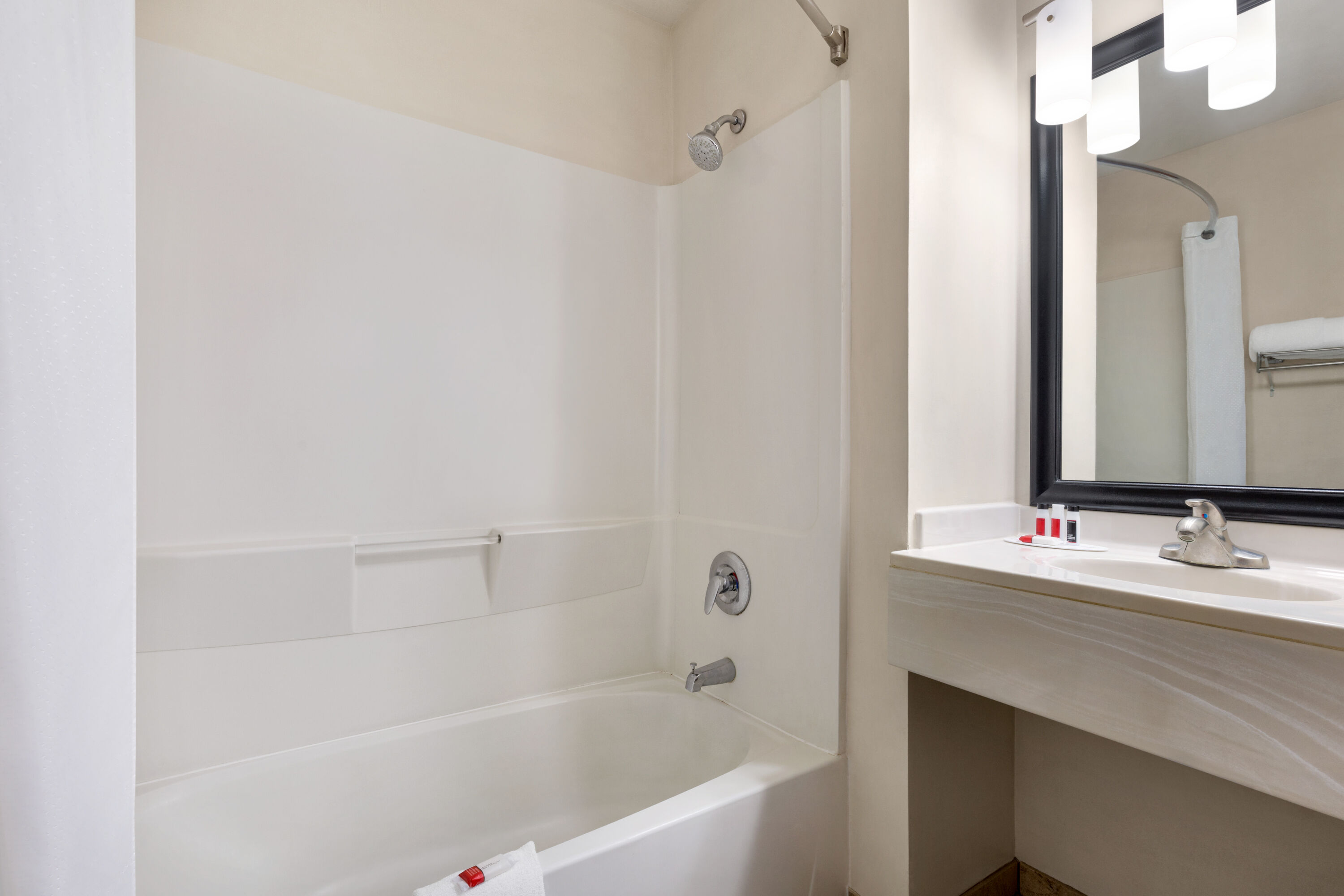 Super 8 by Wyndham Grove City Mercer, PA Hotels