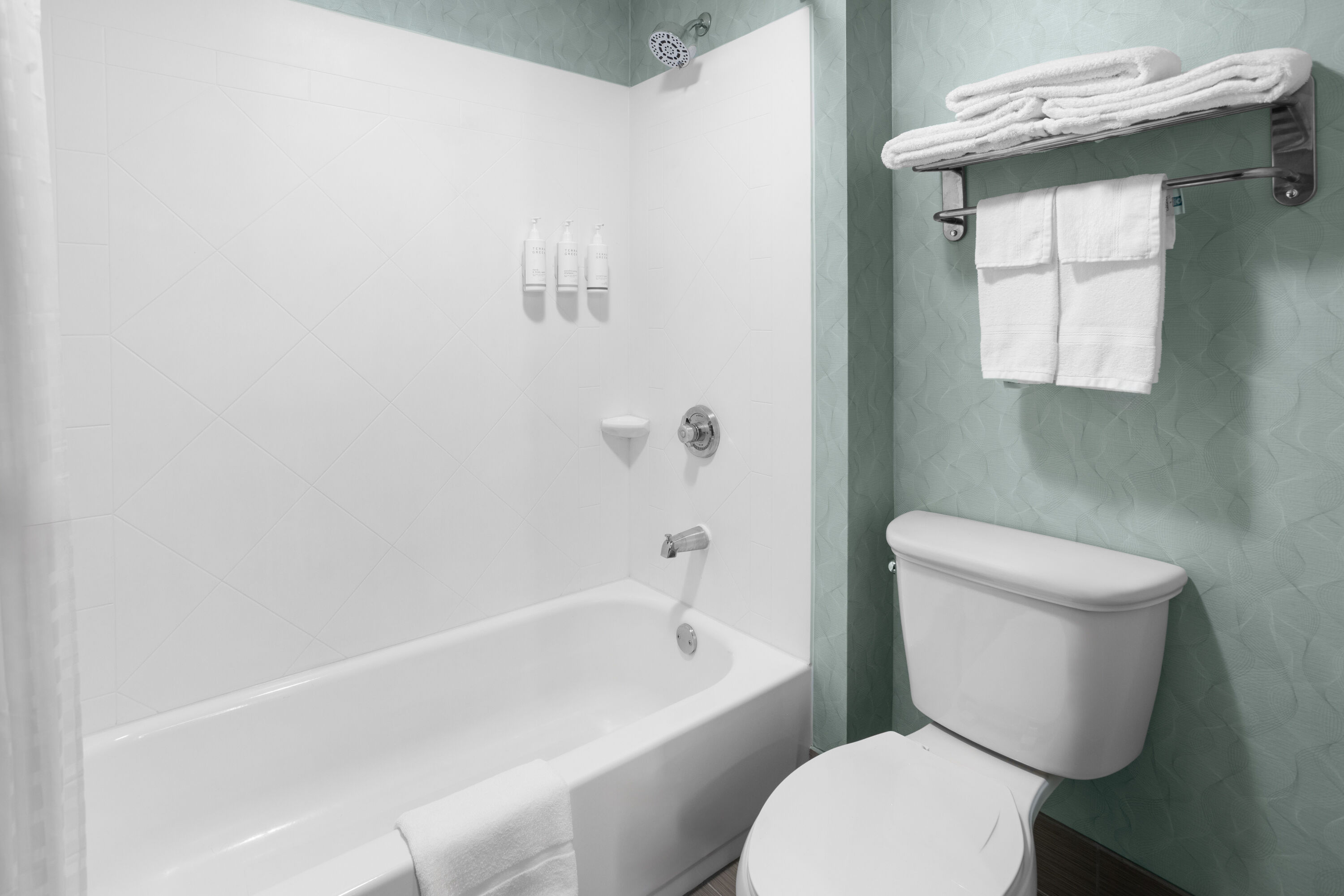 Guest room bath at the Super 8 by Wyndham Mars/Cranberry/Pittsburgh Area in Mars, Pennsylvania