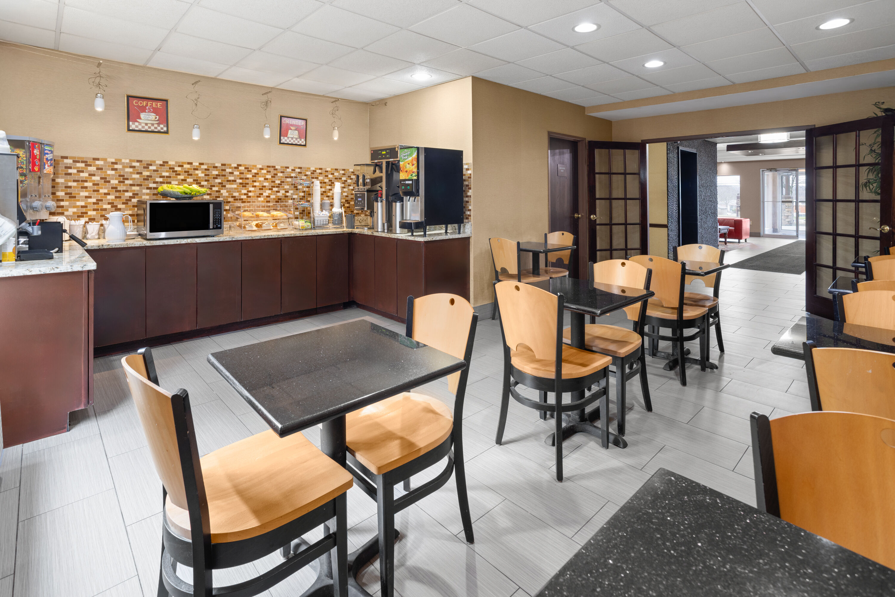 Free breakfast at Super 8 by Wyndham Mars/Cranberry/Pittsburgh Area in Mars, Pennsylvania