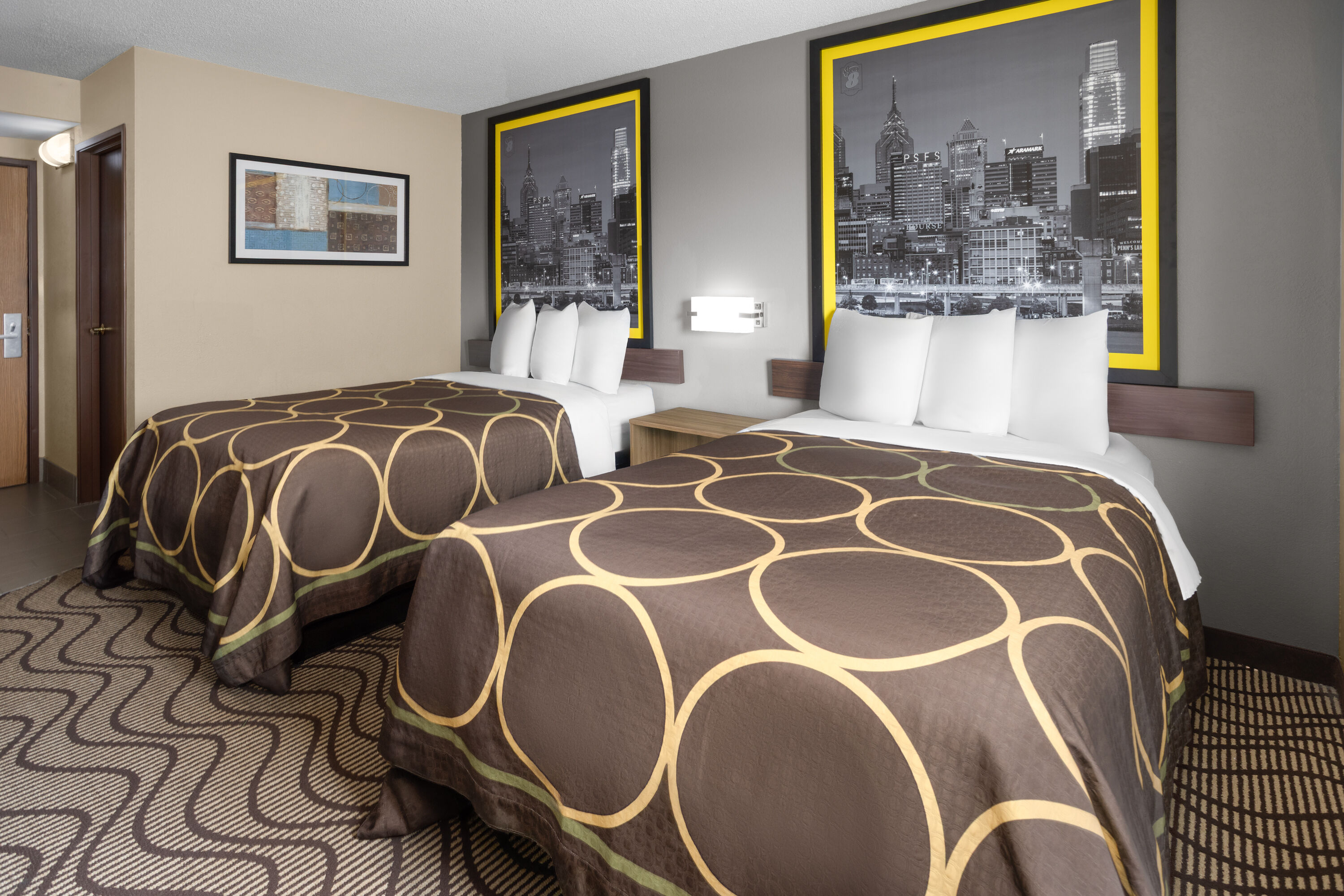 Guest room at the Super 8 by Wyndham Mars/Cranberry/Pittsburgh Area in Mars, Pennsylvania