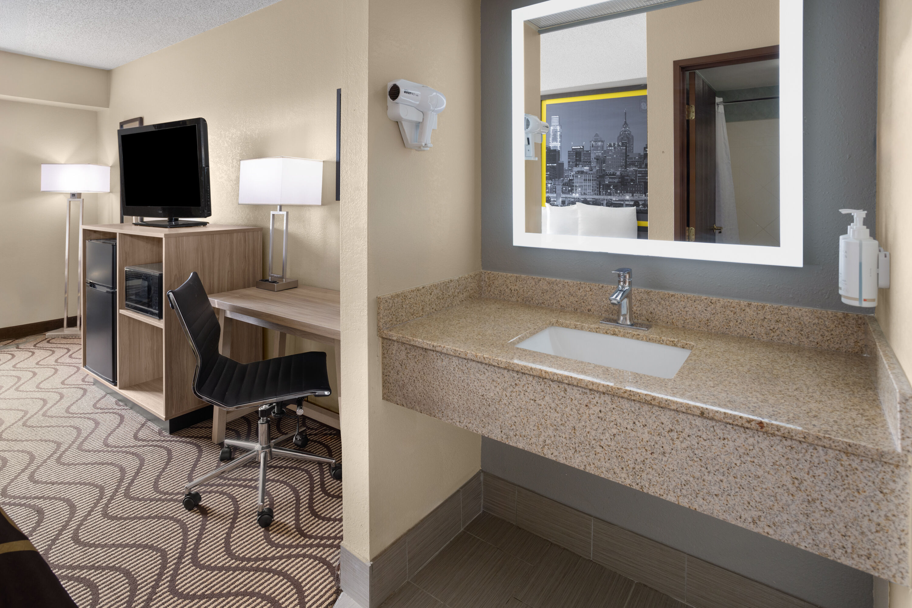 Guest room at the Super 8 by Wyndham Mars/Cranberry/Pittsburgh Area in Mars, Pennsylvania