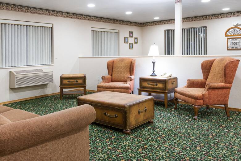 Super 8 New Stanton hotel lobby in New Stanton, Pennsylvania