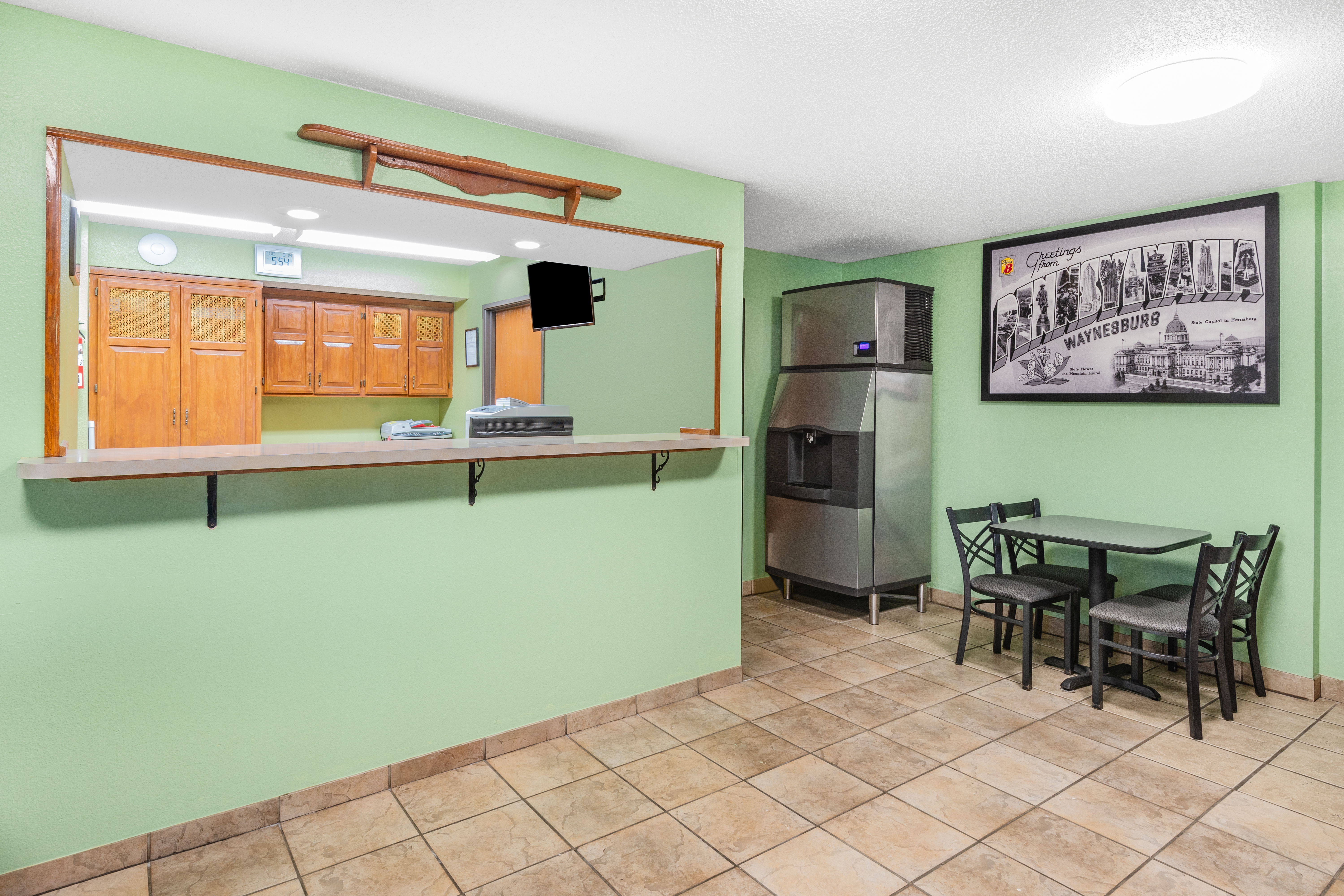 Super 8 by Wyndham Waynesburg reception in Waynesburg, Pennsylvania