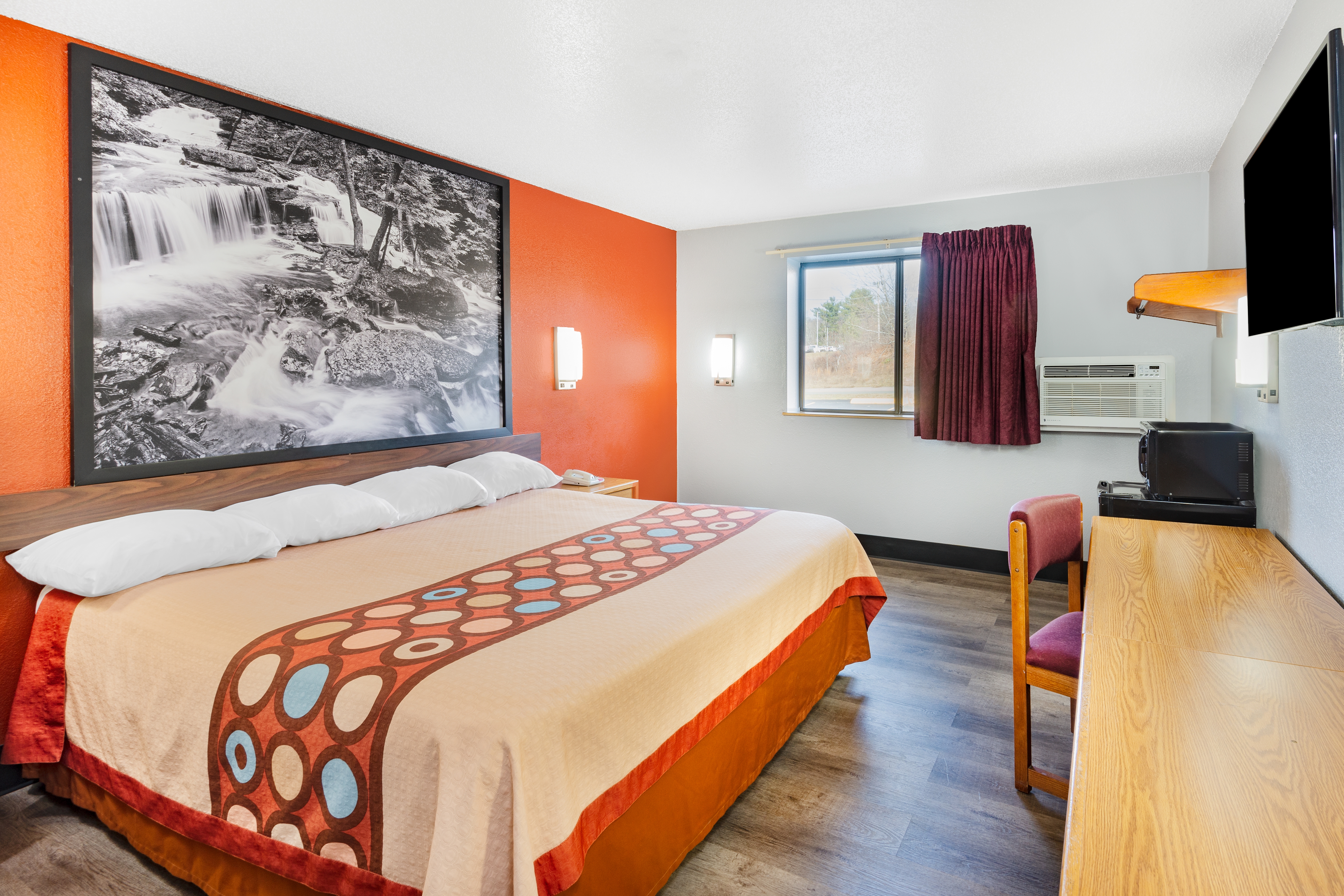 Guest room at the Super 8 by Wyndham Waynesburg in Waynesburg, Pennsylvania