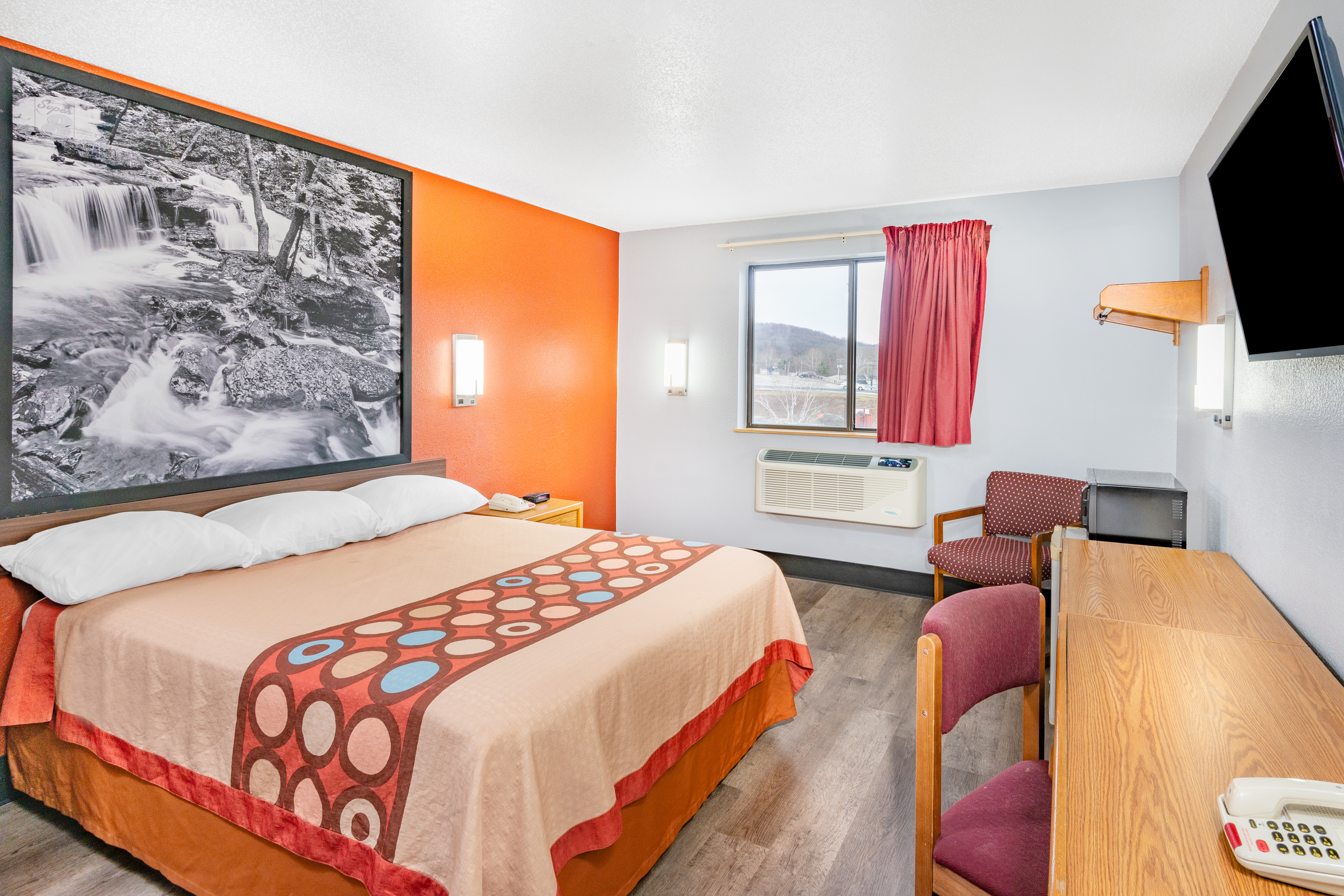 Guest room at the Super 8 by Wyndham Waynesburg in Waynesburg, Pennsylvania