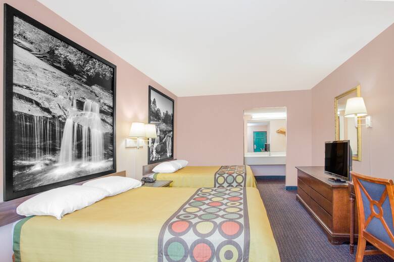 Guest room at the Super 8 Columbia in Columbia, South Carolina