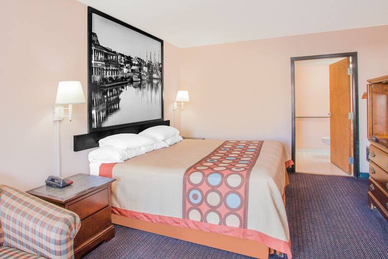 Guest room at the Super 8 Columbia in Columbia, South Carolina