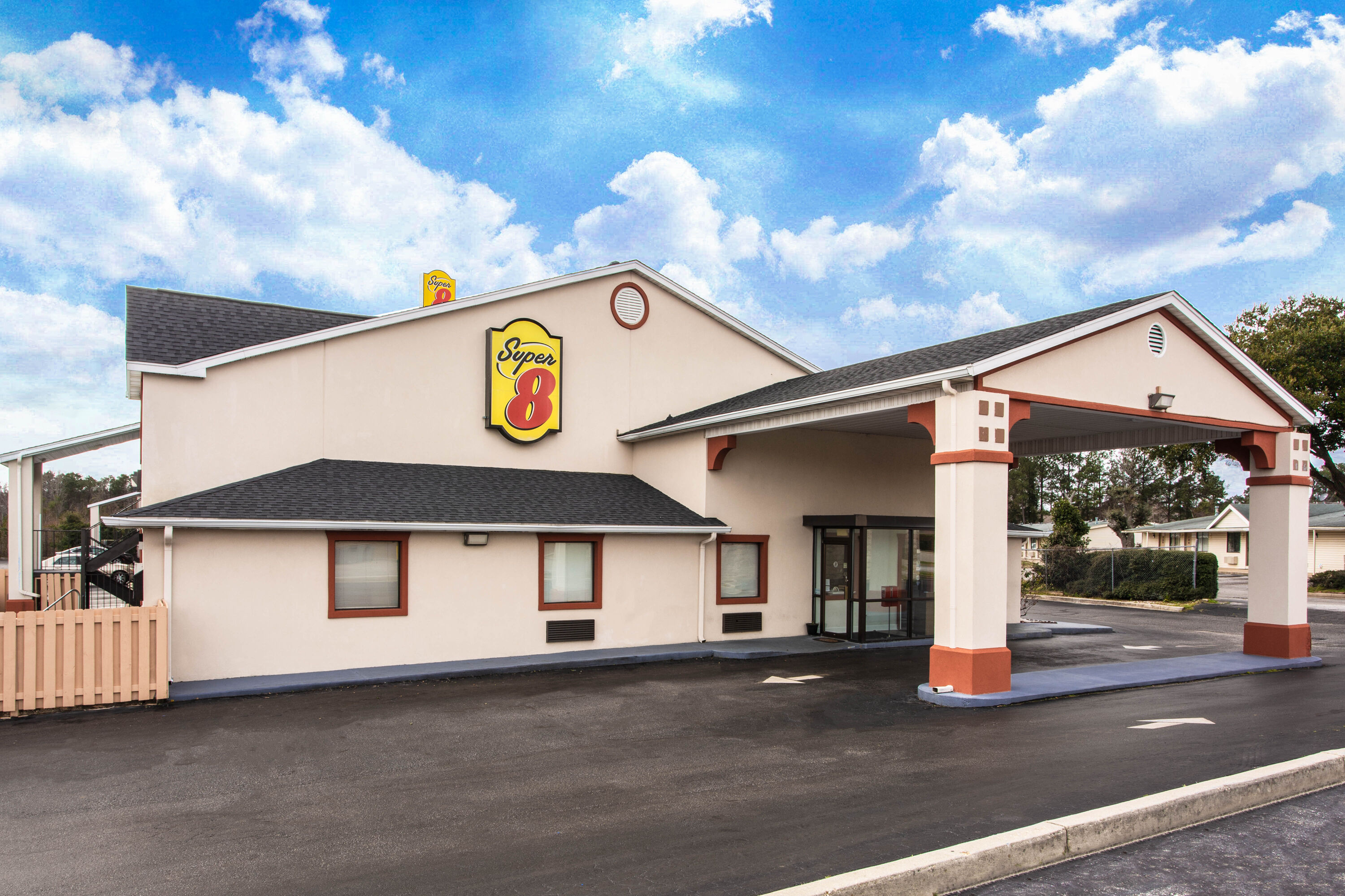Super 8 By Wyndham Florence Florence Sc Hotels