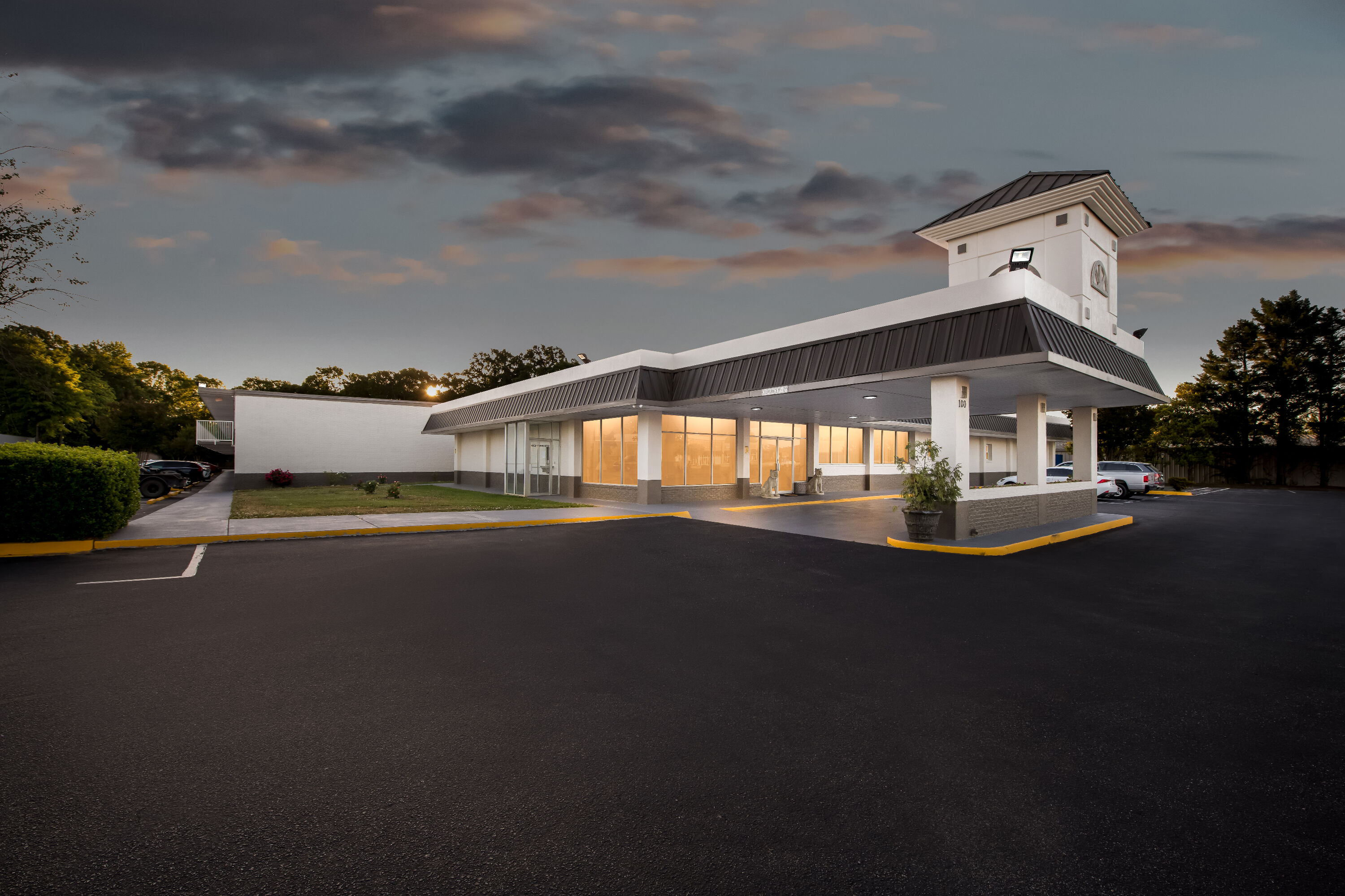 Exterior Night Image of Super 8 by Wyndham Gaffney hotel in Gaffney, South Carolina