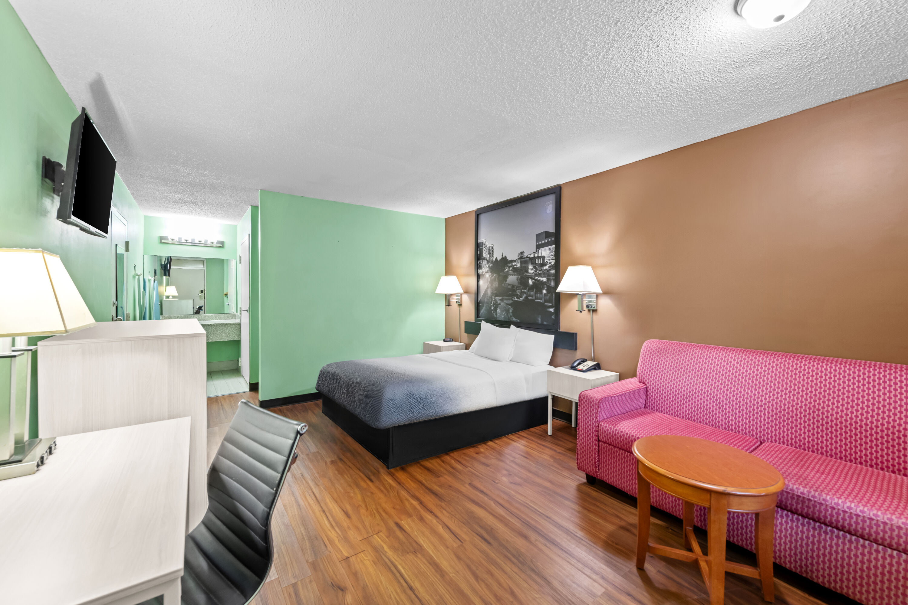 Double bed guest room at the Super 8 by Wyndham Gaffney in Gaffney, South Carolina