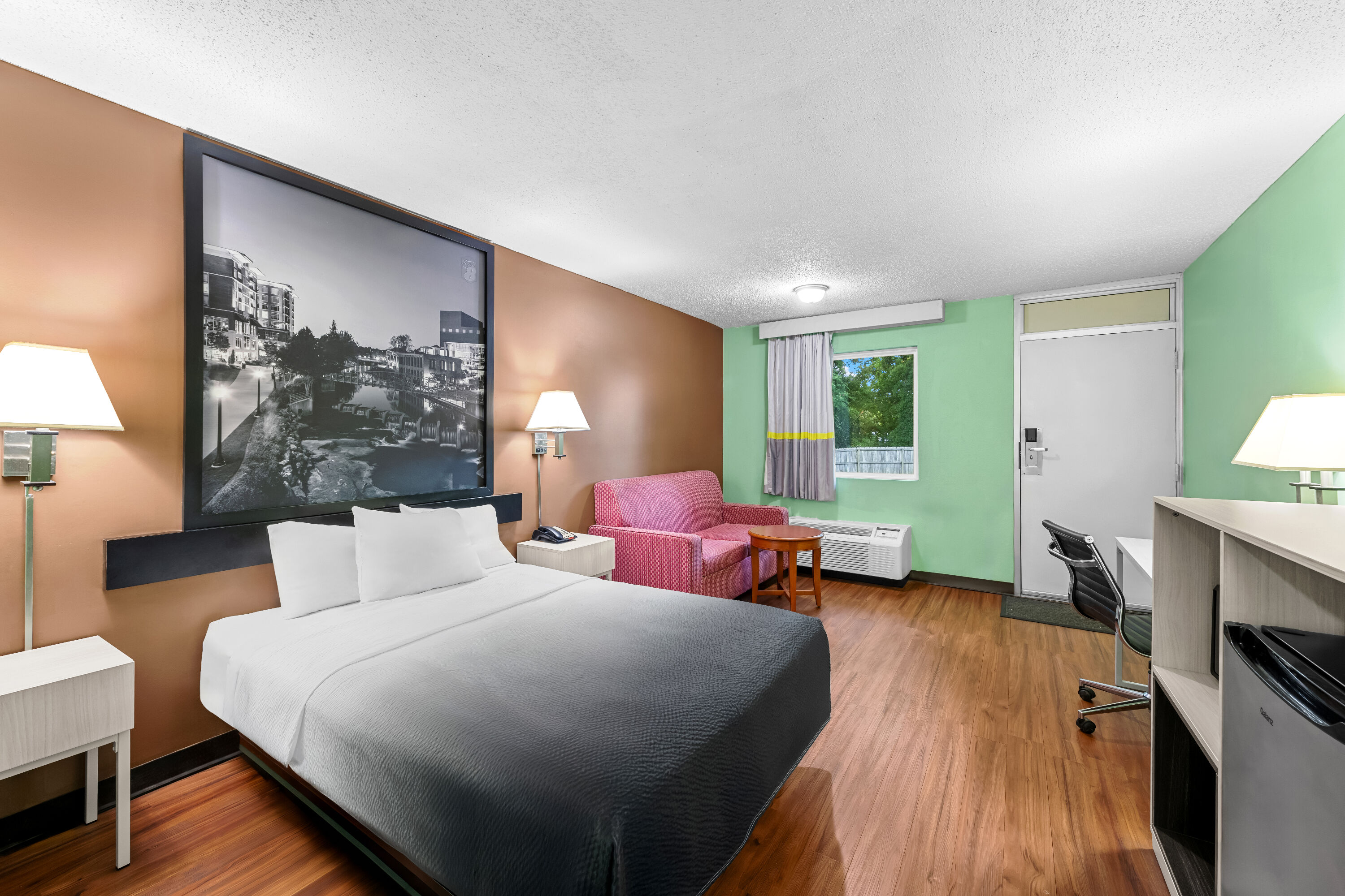Double bed guest room at the Super 8 by Wyndham Gaffney in Gaffney, South Carolina