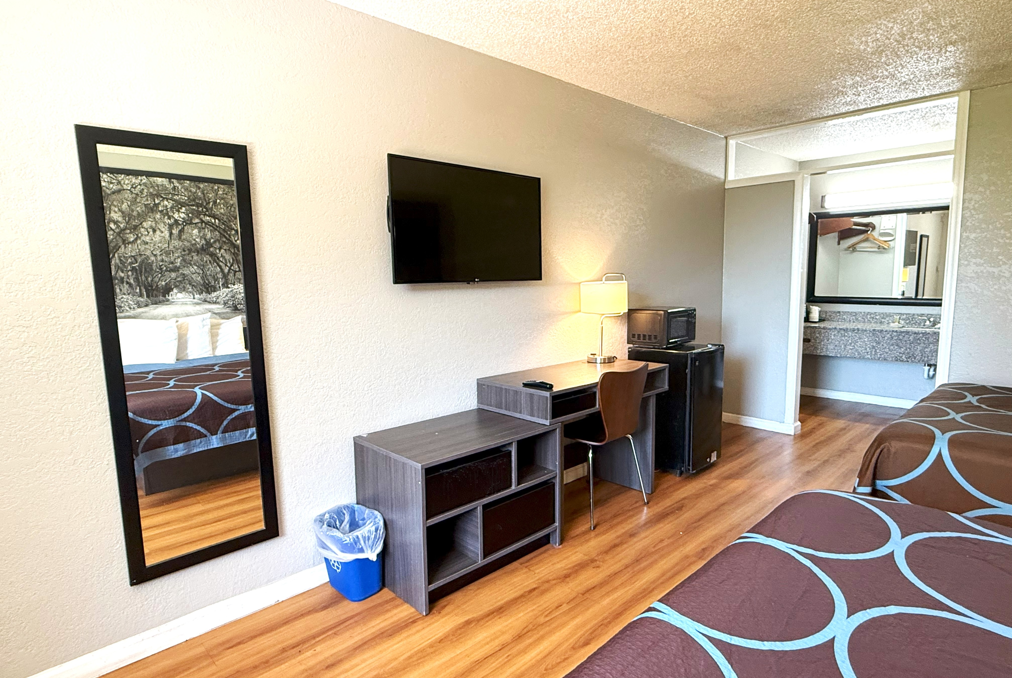 Guest room at the Super 8 by Wyndham Hardeeville/Savannah North in Hardeeville, South Carolina