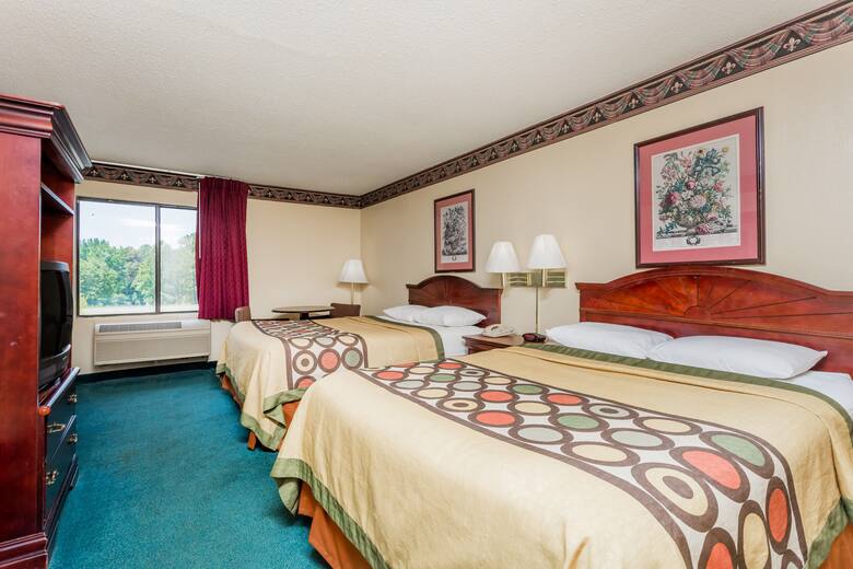 Guest room at the Super 8 Piedmont Greenville Area in Piedmont, South Carolina