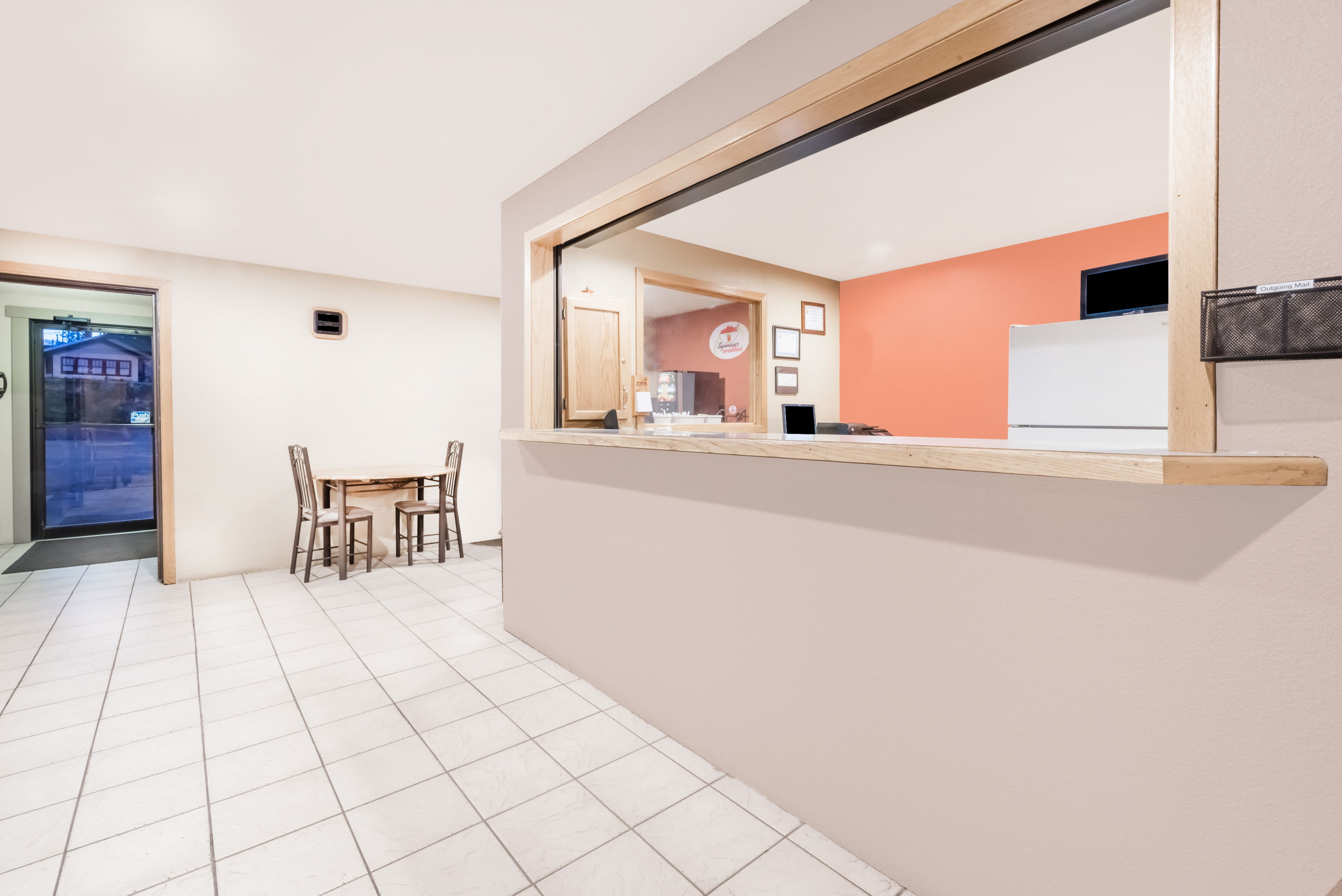 Exterior Day Image of Super 8 by Wyndham Belle Fourche SD hotel in Belle Fourche, South Dakota