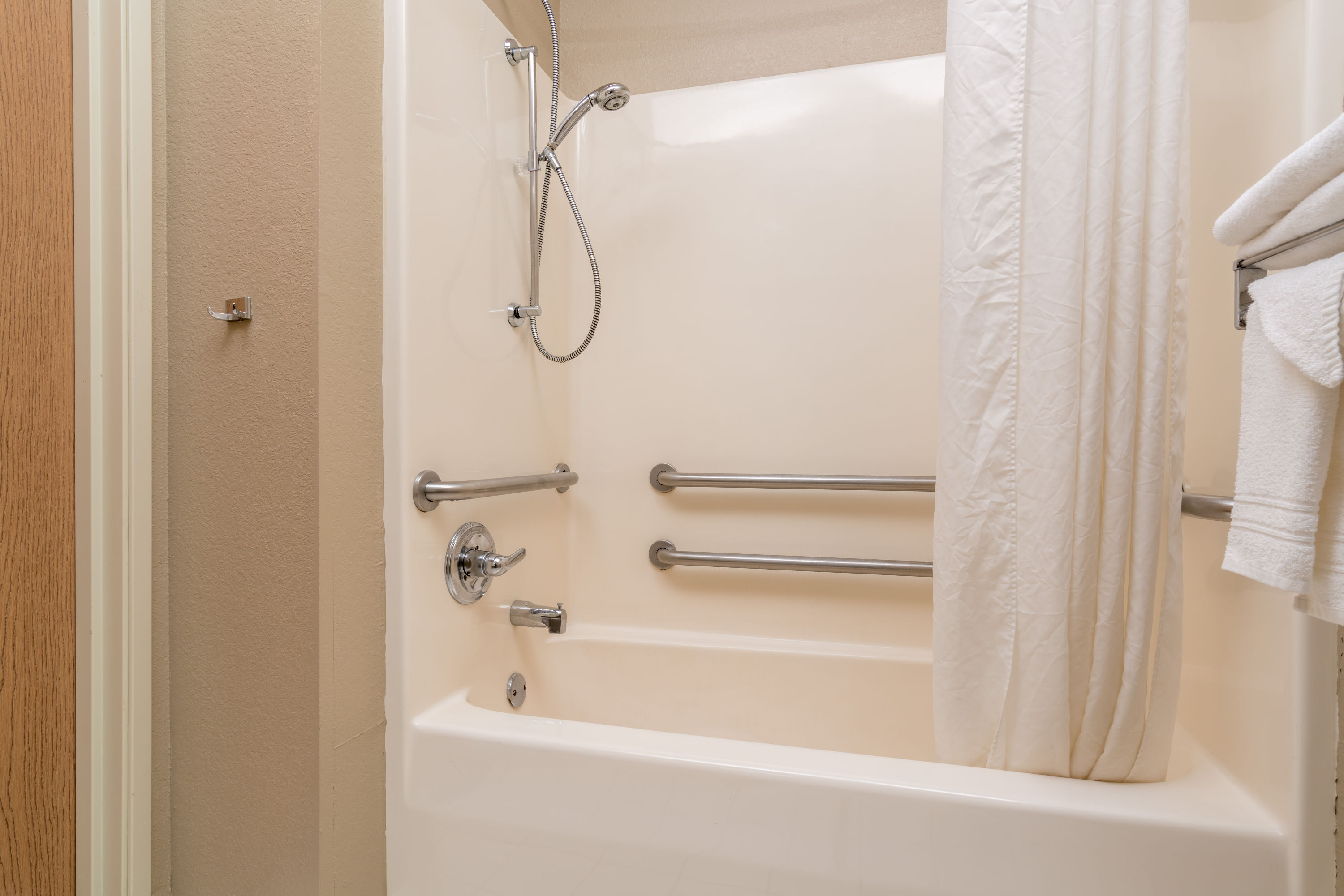 Guest room at the Super 8 by Wyndham Beresford in Beresford, South Dakota