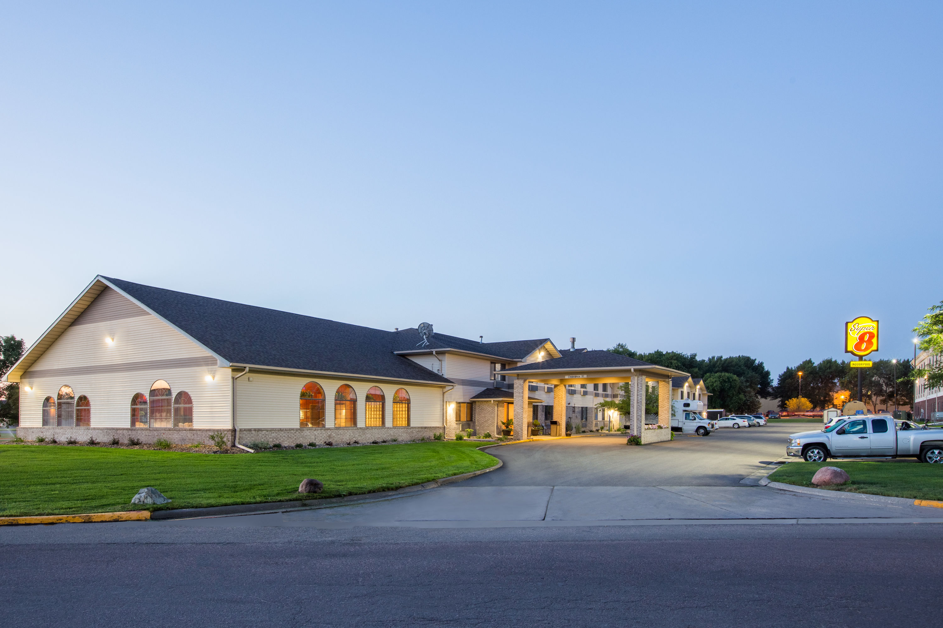 Super 8 by Wyndham Brookings | Brookings, SD Hotels