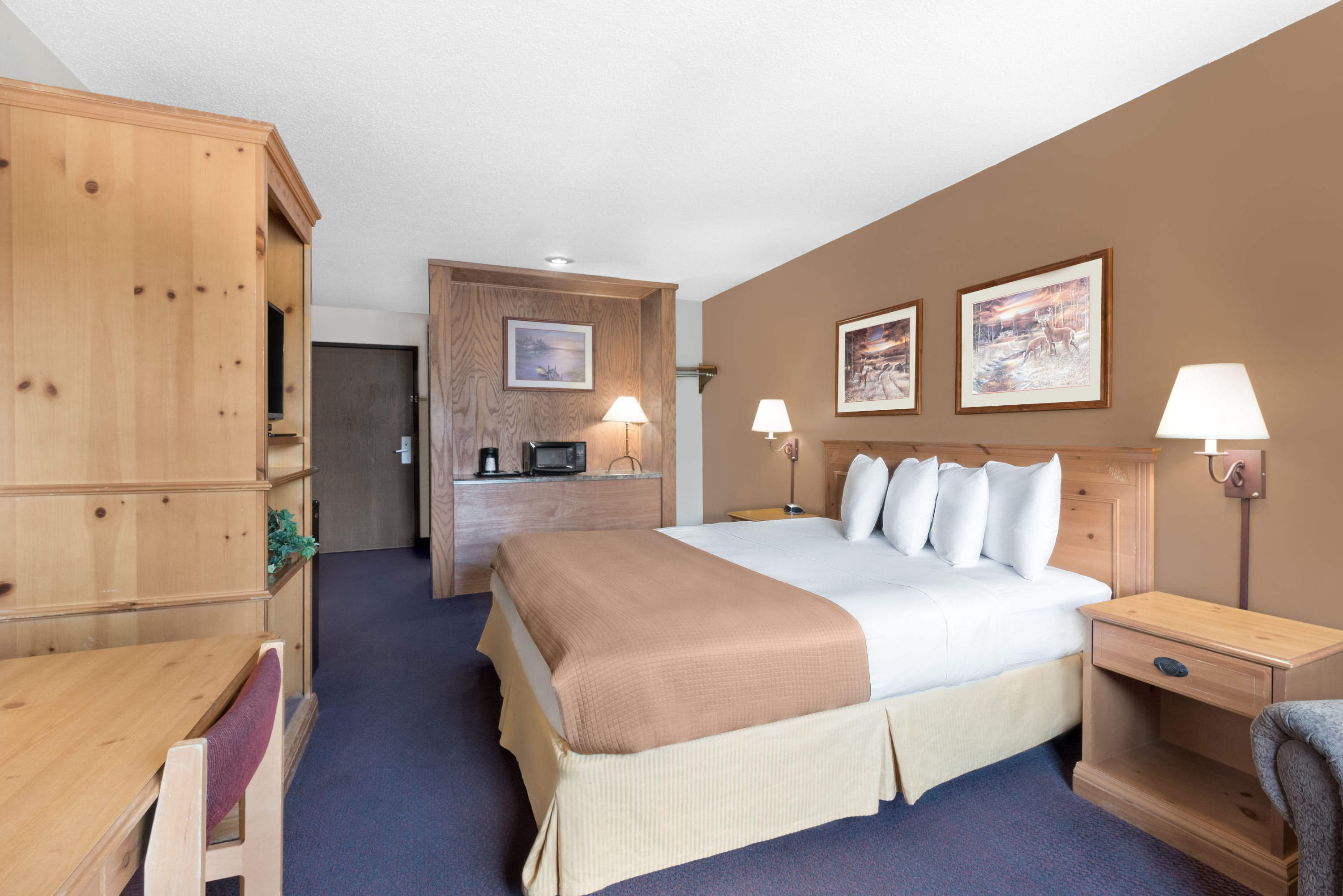 Guest room at the Super 8 by Wyndham Chamberlain SD in Chamberlain, South Dakota