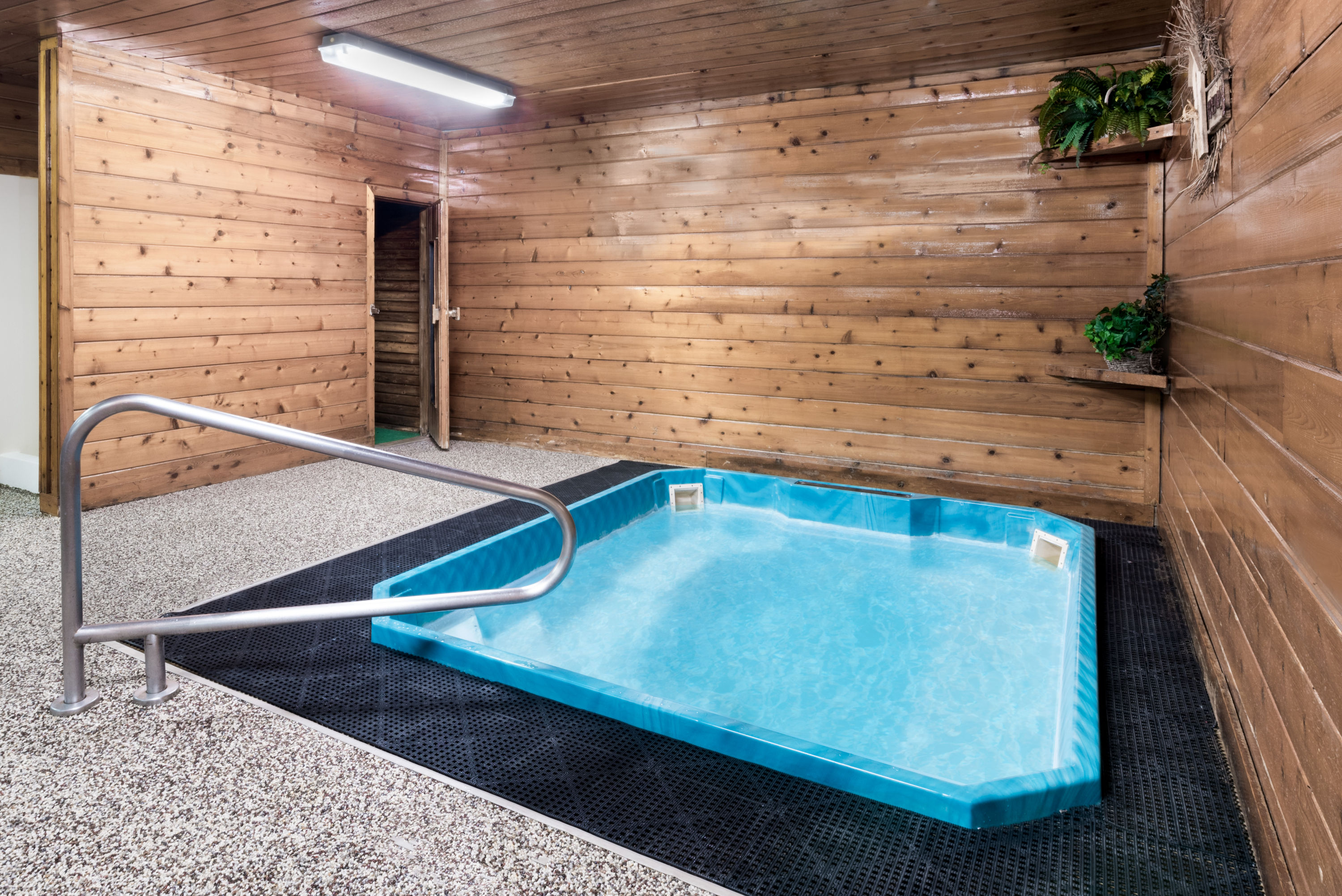 Super 8 By Wyndham Chamberlain Sd Chamberlain Sd Hotels Book with confidence at orbitz! super 8 by wyndham chamberlain sd