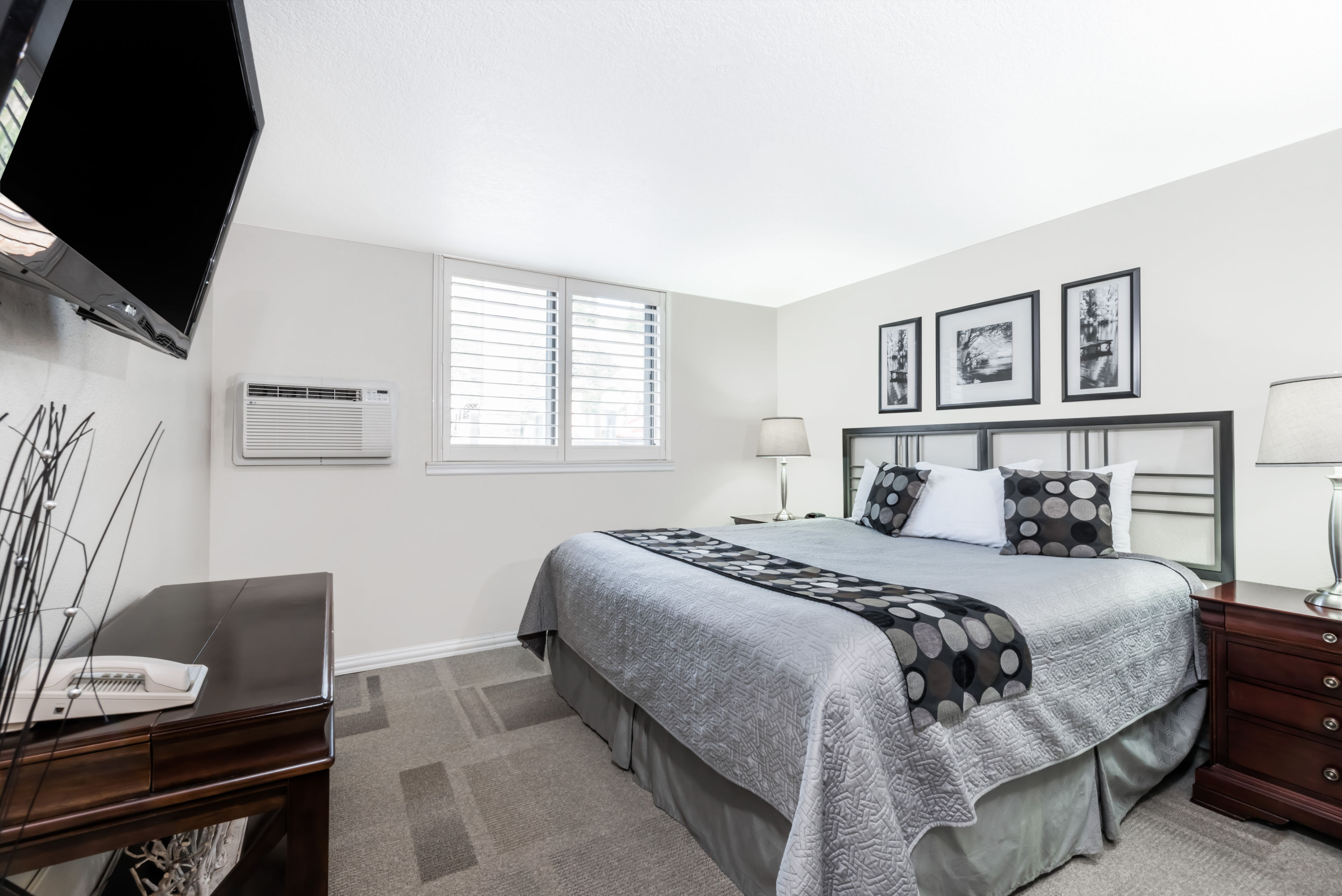 Guest room at the Super 8 by Wyndham Deadwood/Black Hills Area in Deadwood, South Dakota