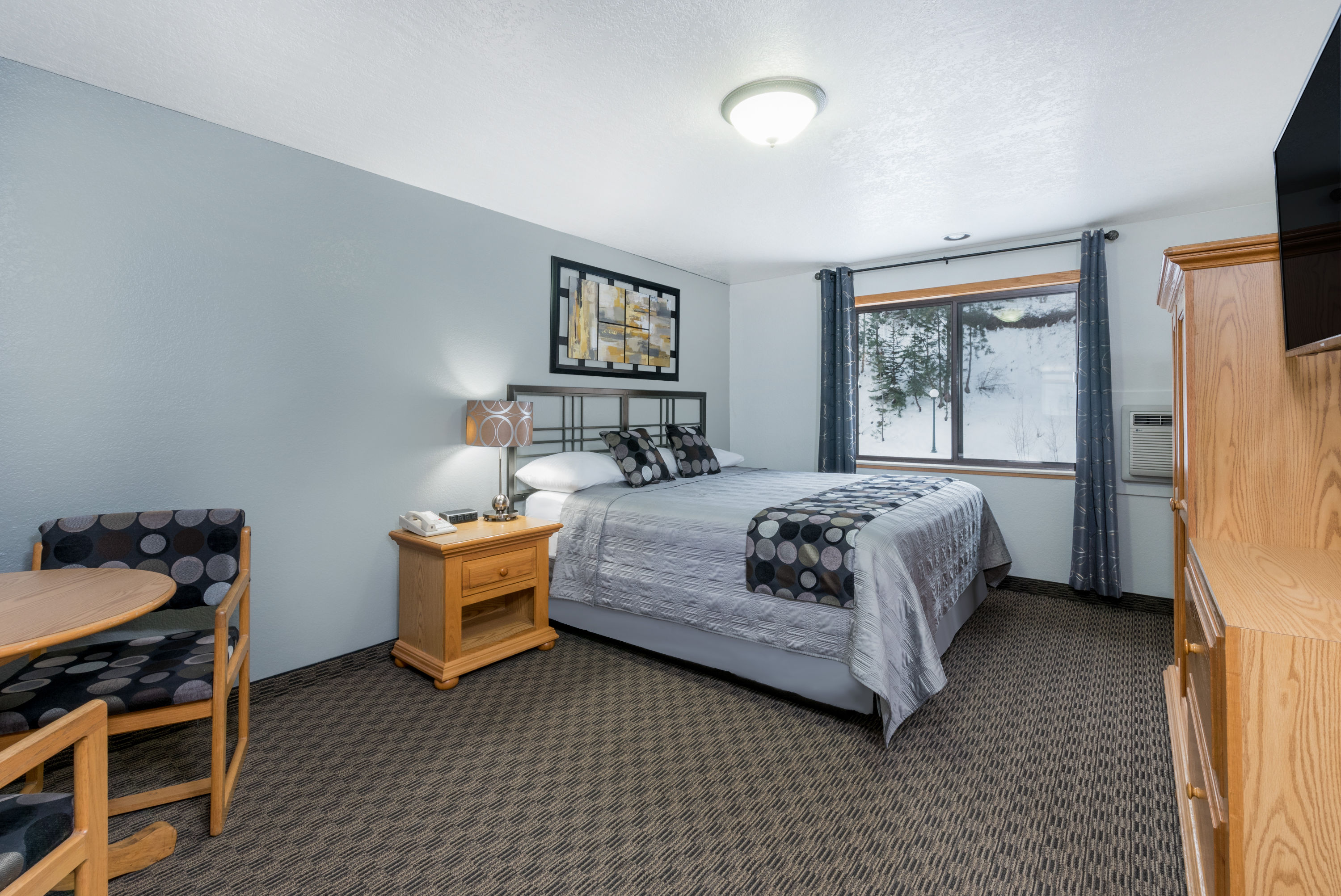 Guest room at the Super 8 by Wyndham Deadwood/Black Hills Area in Deadwood, South Dakota