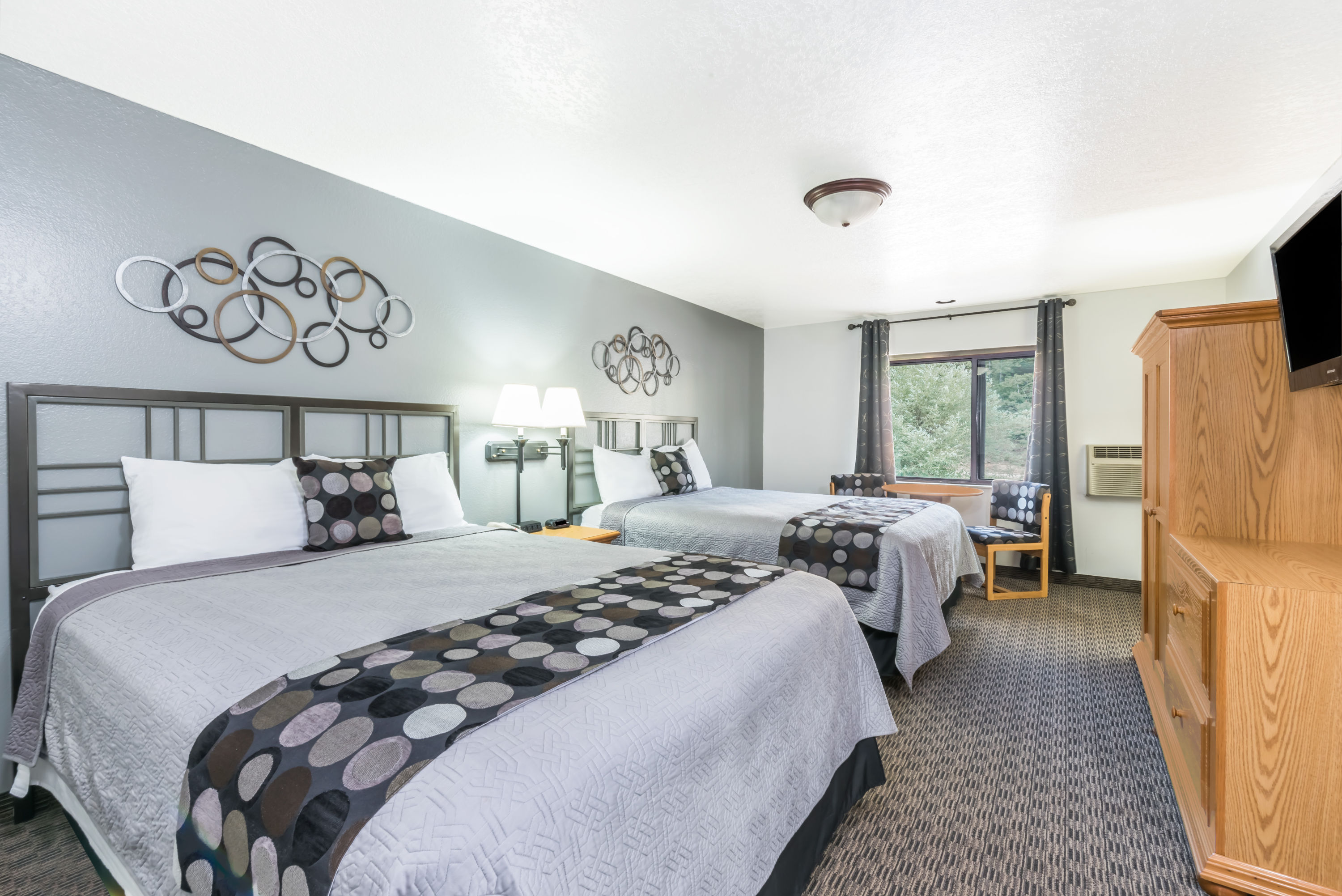 Guest room at the Super 8 by Wyndham Deadwood/Black Hills Area in Deadwood, South Dakota
