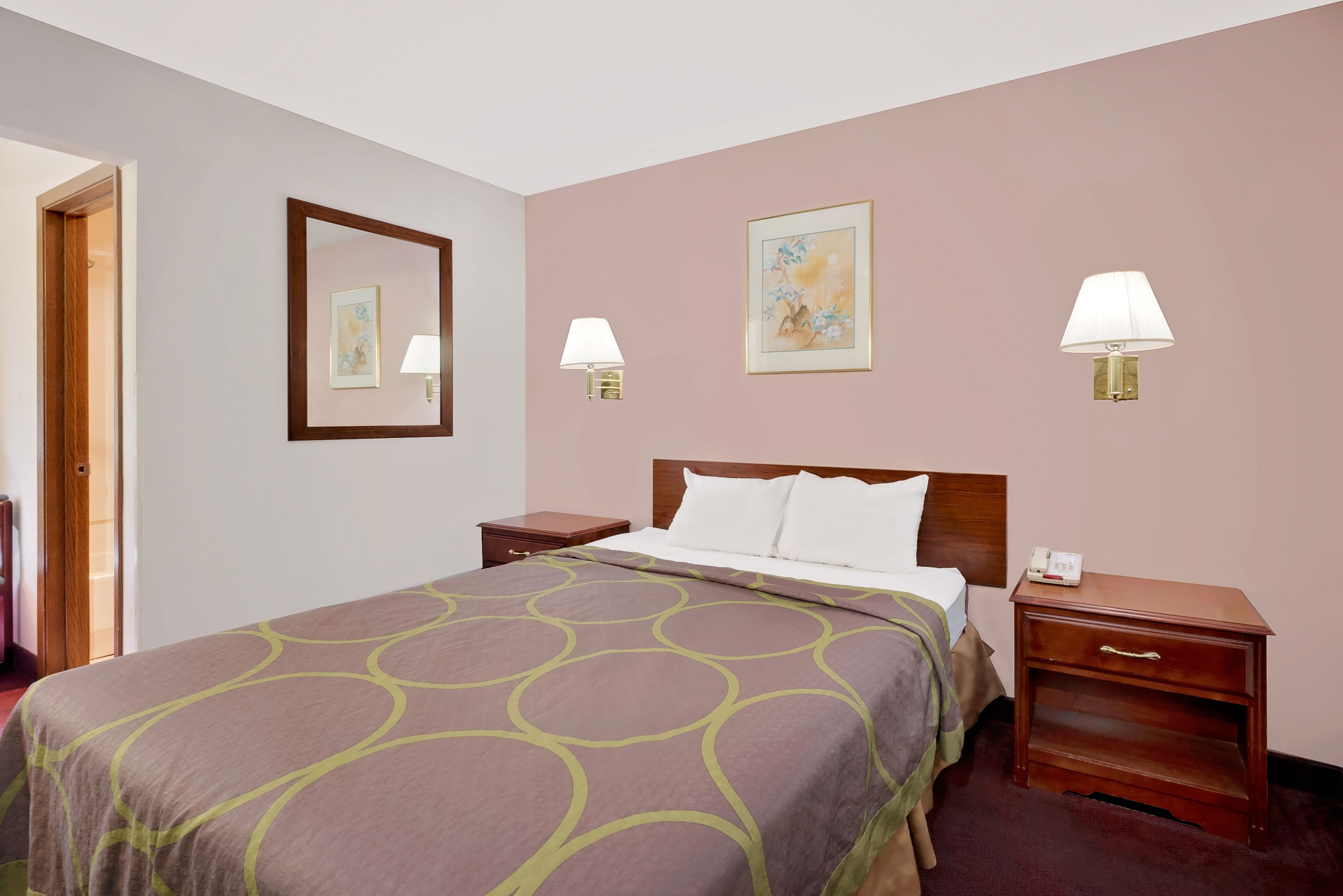 Guest room at the Super 8 by Wyndham Keystone/Mt. Rushmore in Keystone, South Dakota